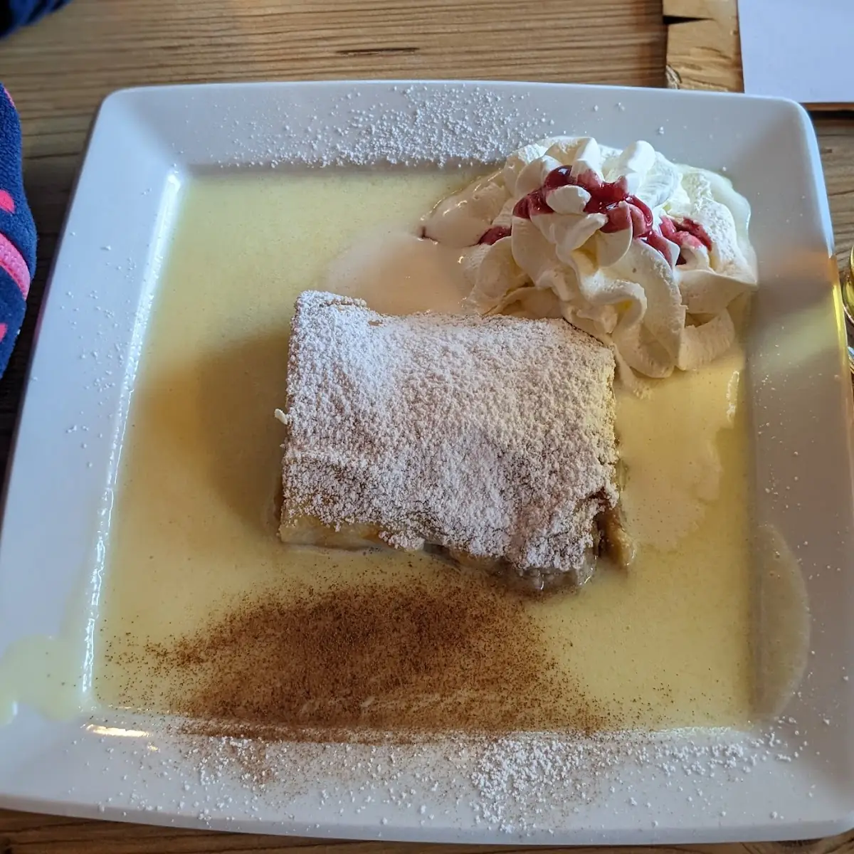 Apfelstrudel Mit Vanillesauce