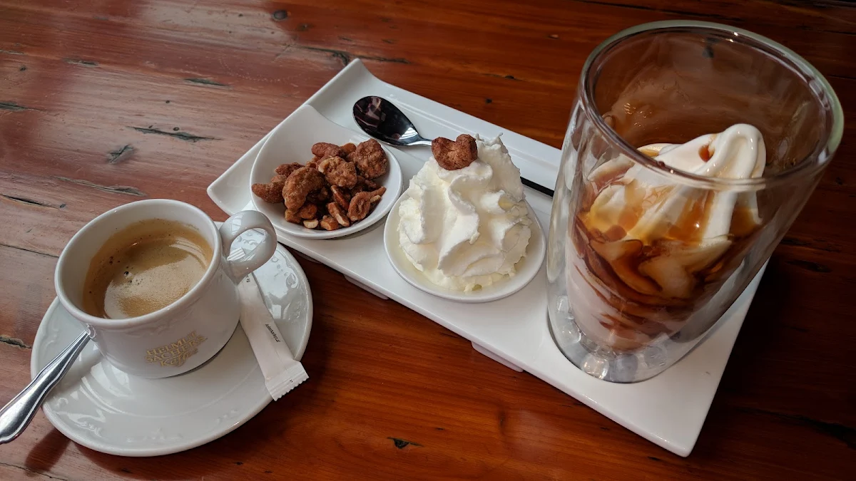 Café Gourmand
