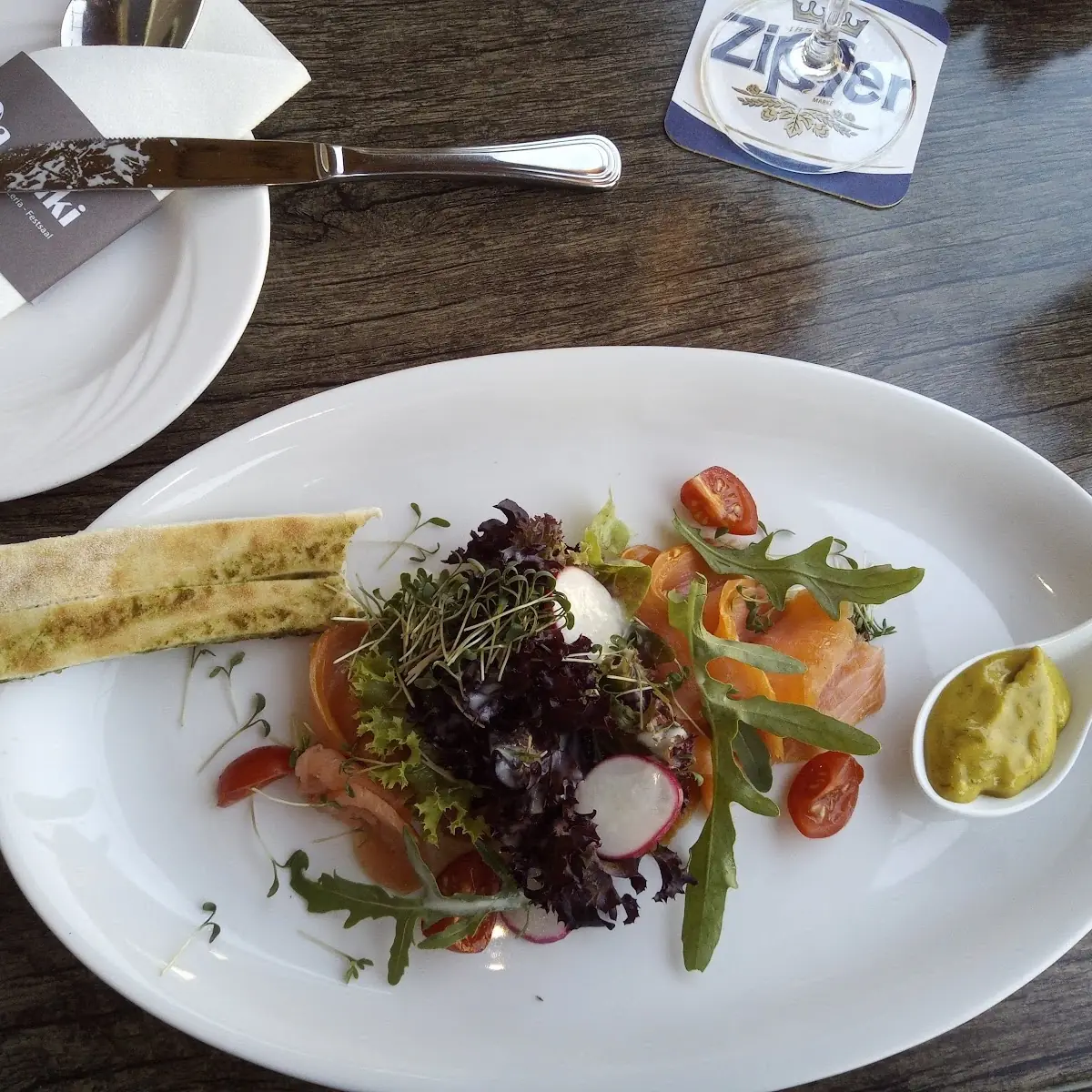 Carpaccio Di Salmone Salat