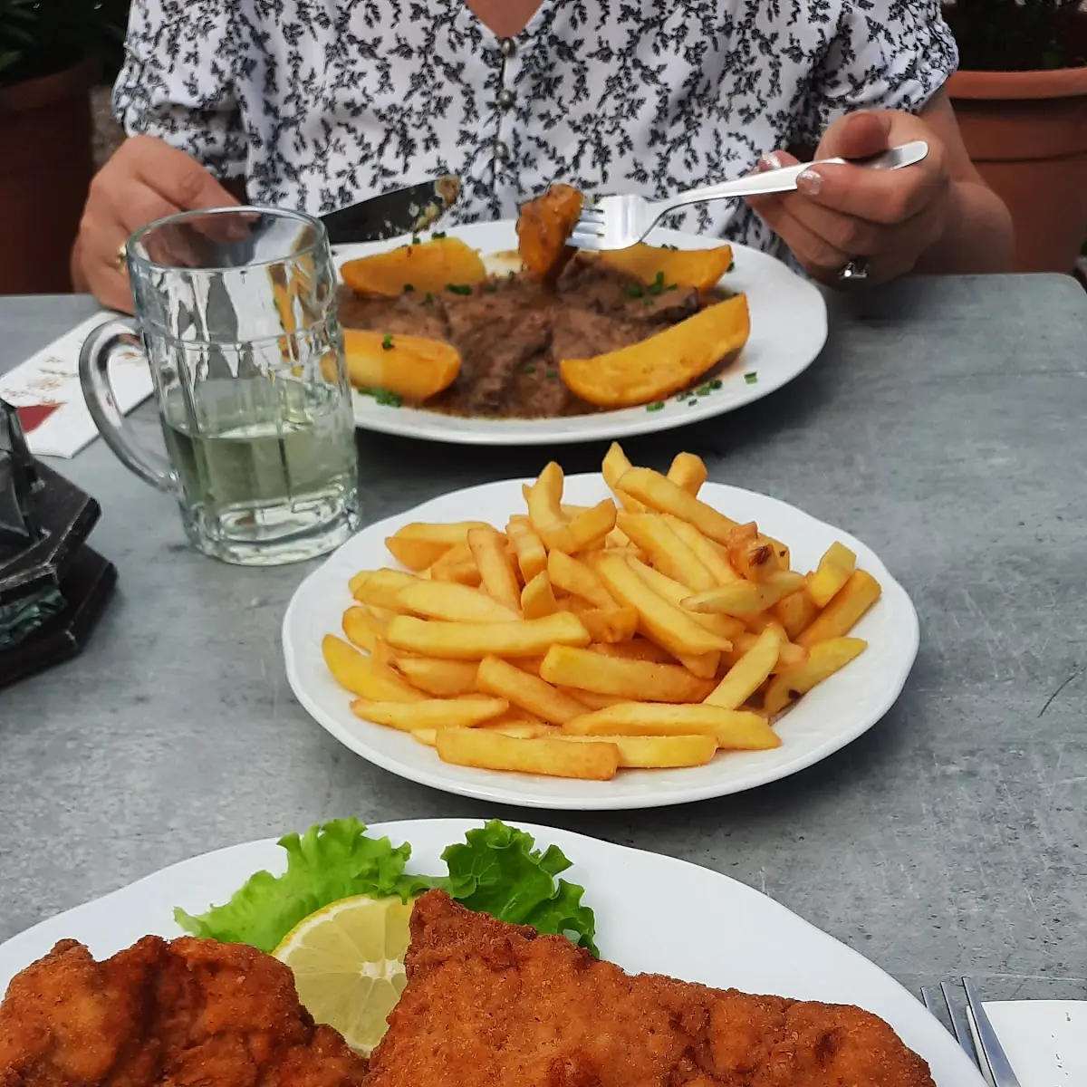 Wiener Schnitzel Mit Pommes Frites