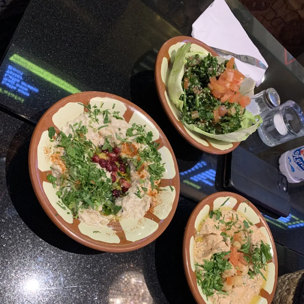 Hummus Beiruti