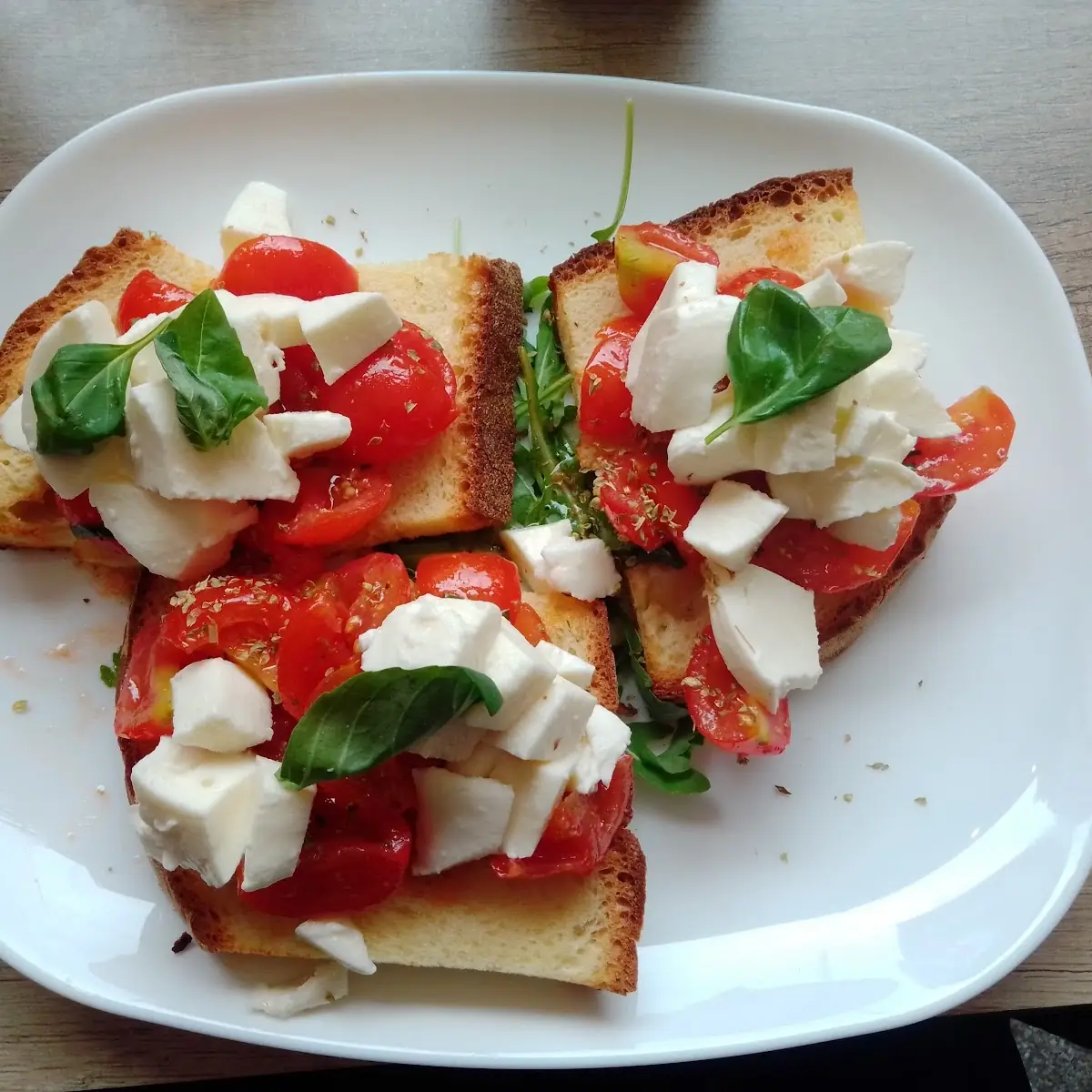 Bruschetta Caprese