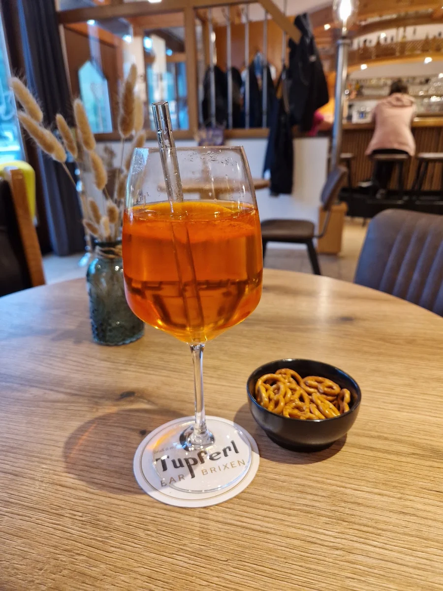 Aperol Spritz Mit Gratis Apero Gebäck