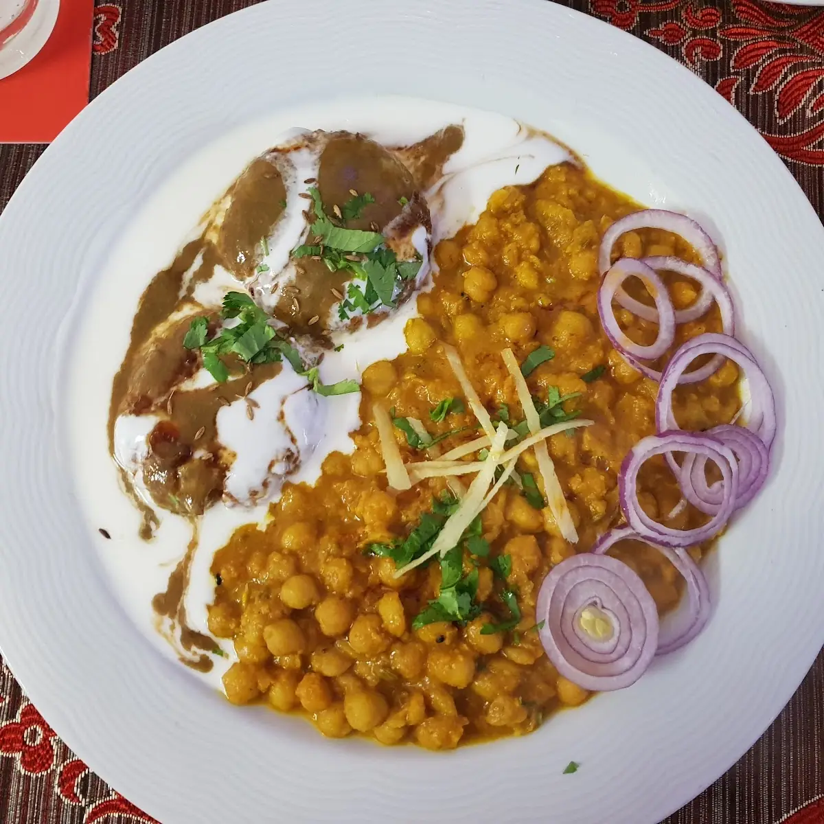 Alu Tikka Cholle