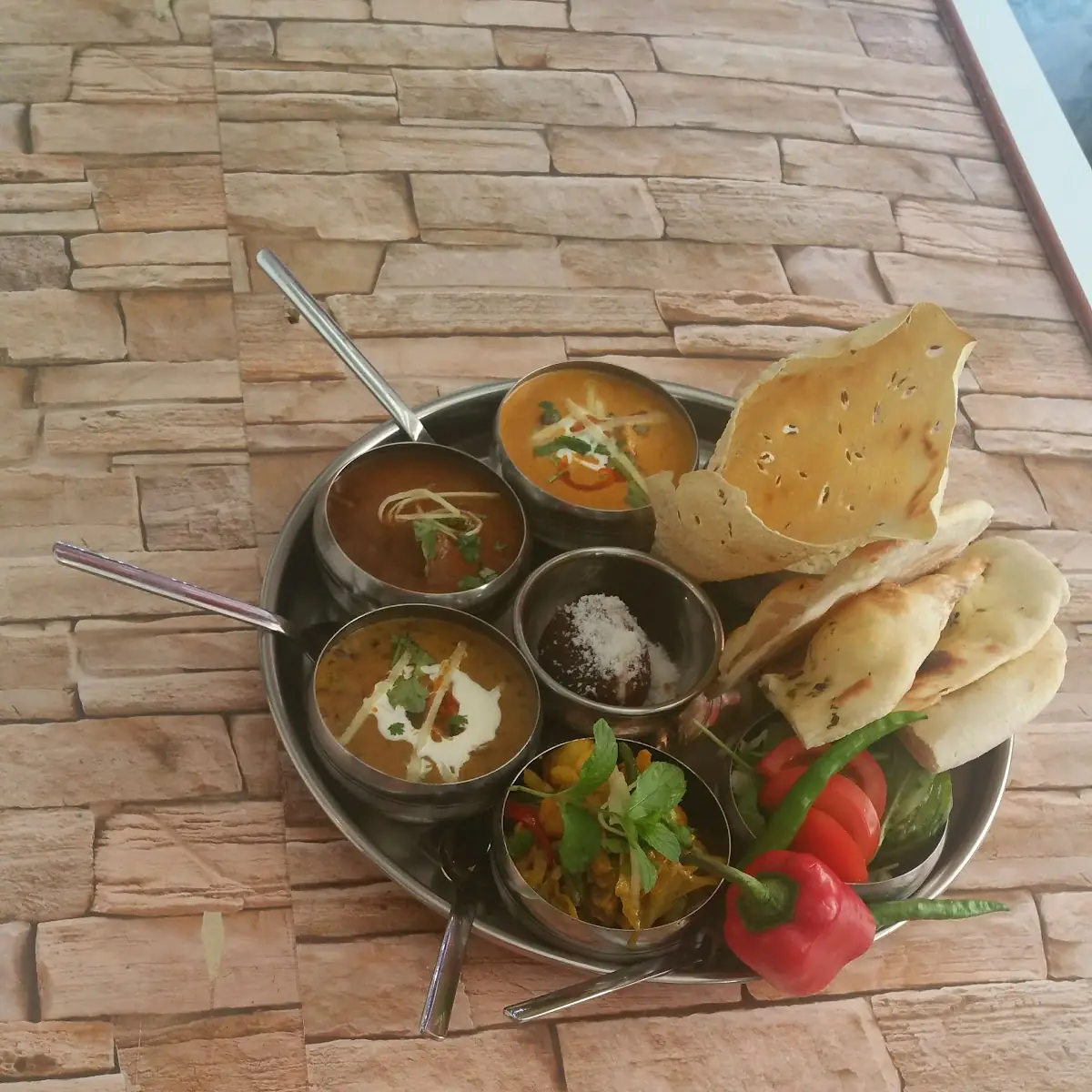 Thali Veg