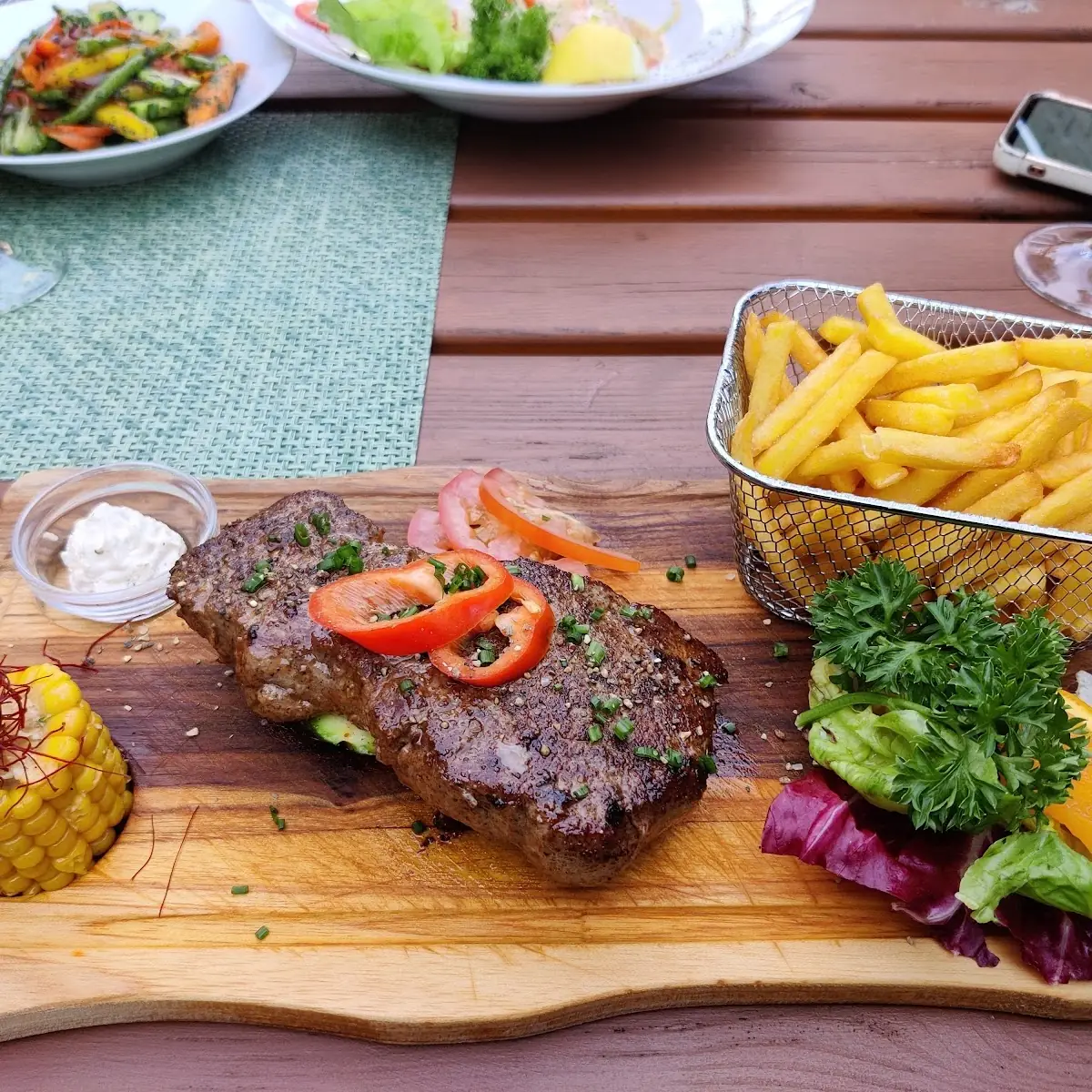 Steak Mit Speckbohnen Und Pommes Frites