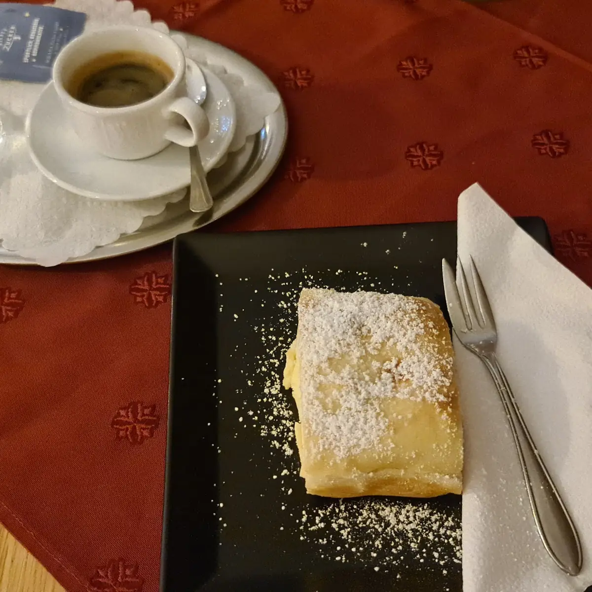 Topfenstrudel