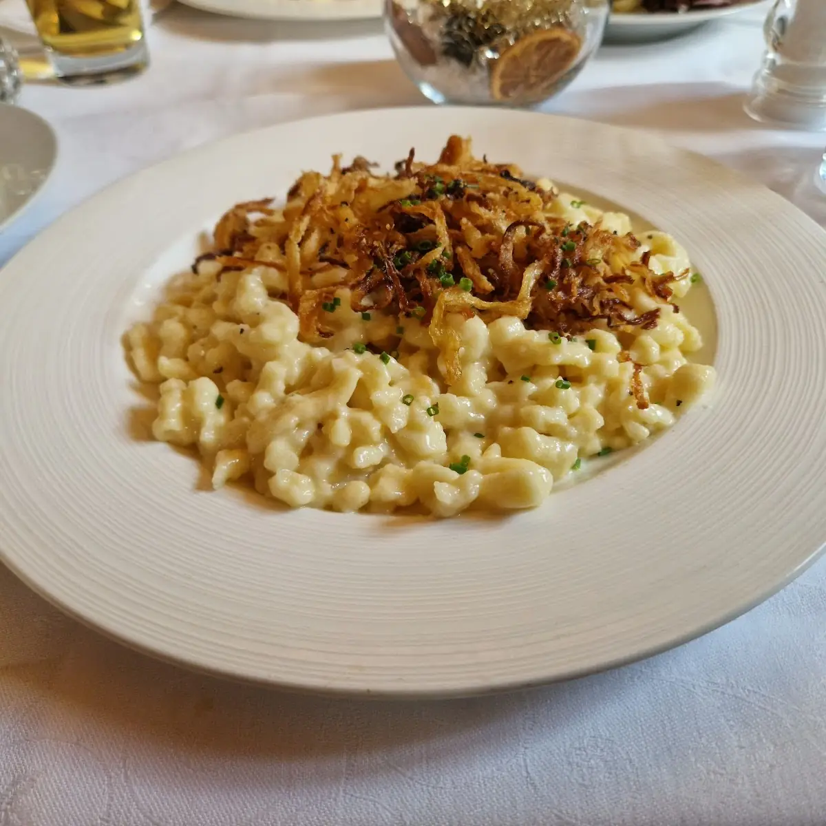Käsespätzle Mit Gerösteten Zwiebeln