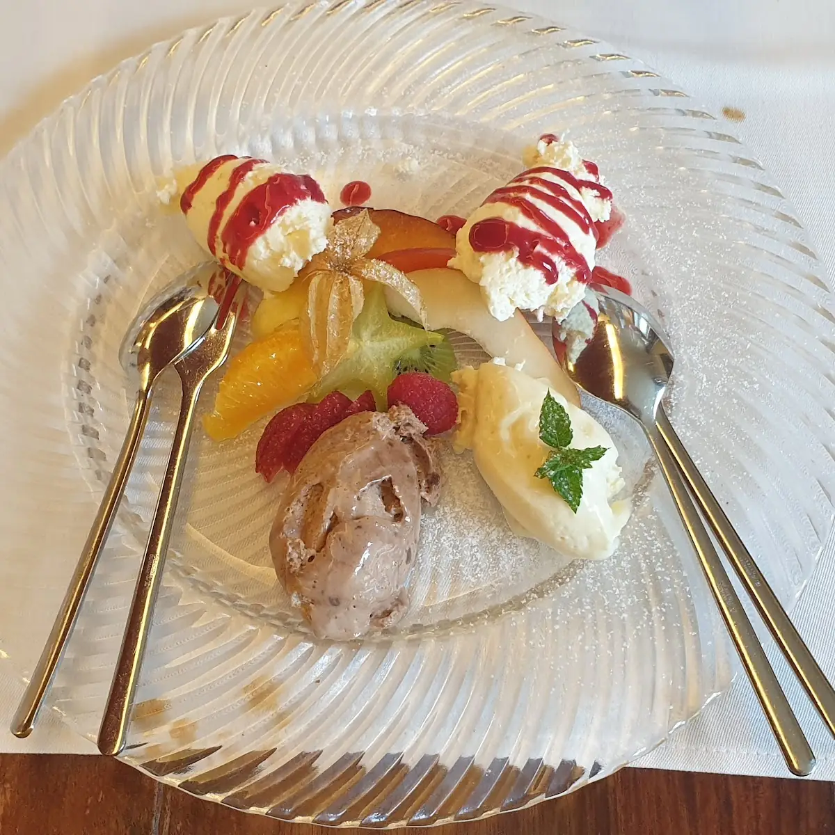 Schokomousse Und Topfennockerl
