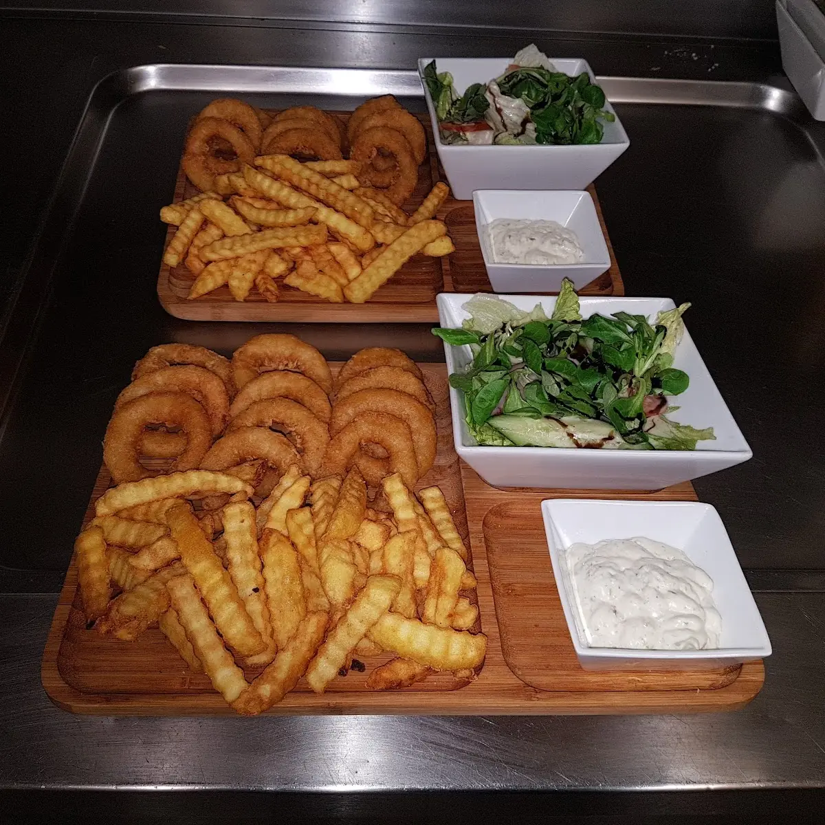 Highlights, The Garage Restaurant&Cafe~Bar