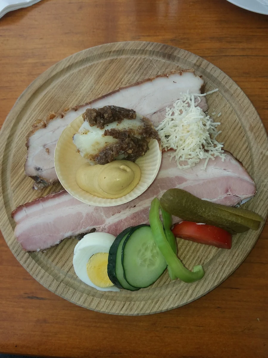 Surbraten Und Brüstl