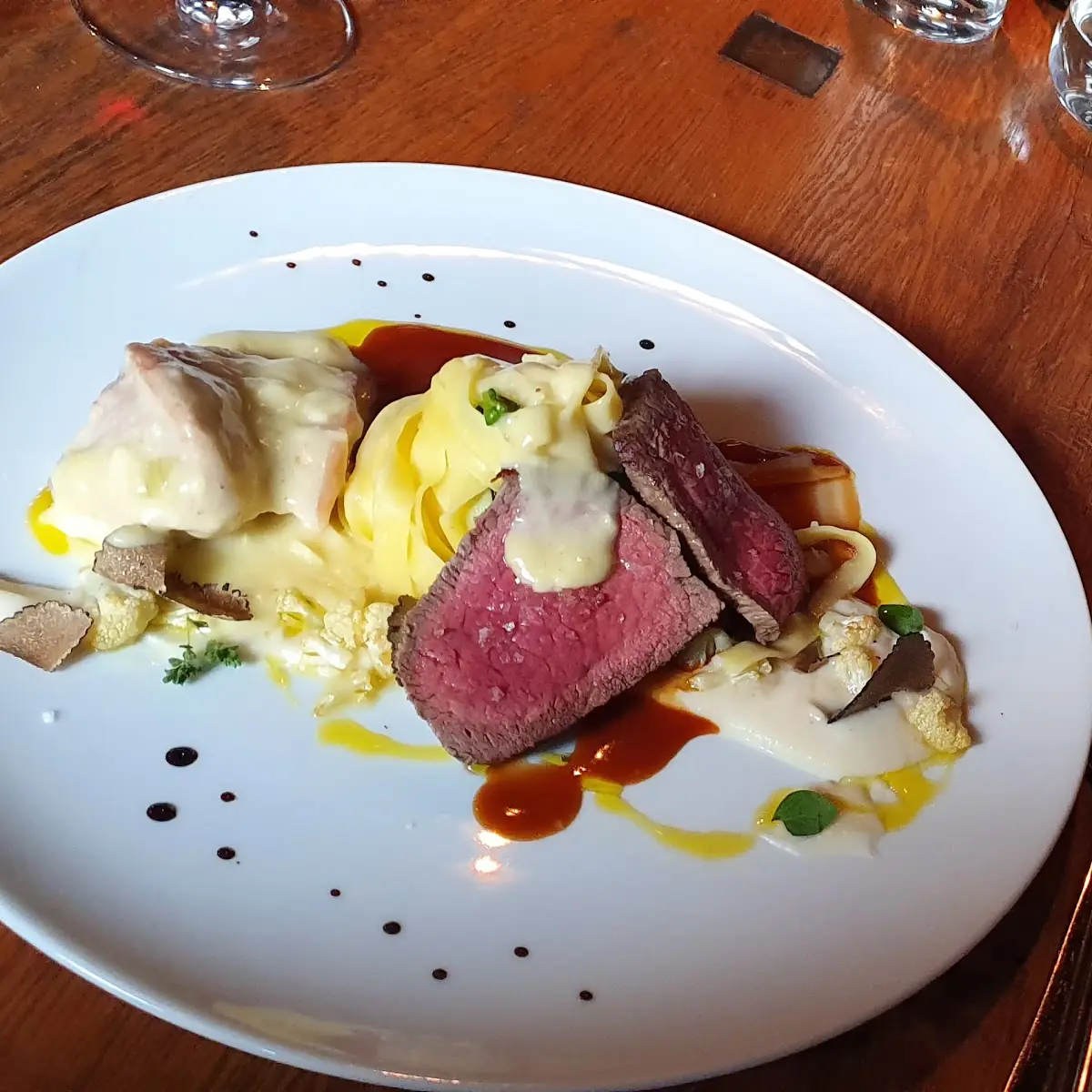 Rind Kaninchen Fettuccine Und Trüffel