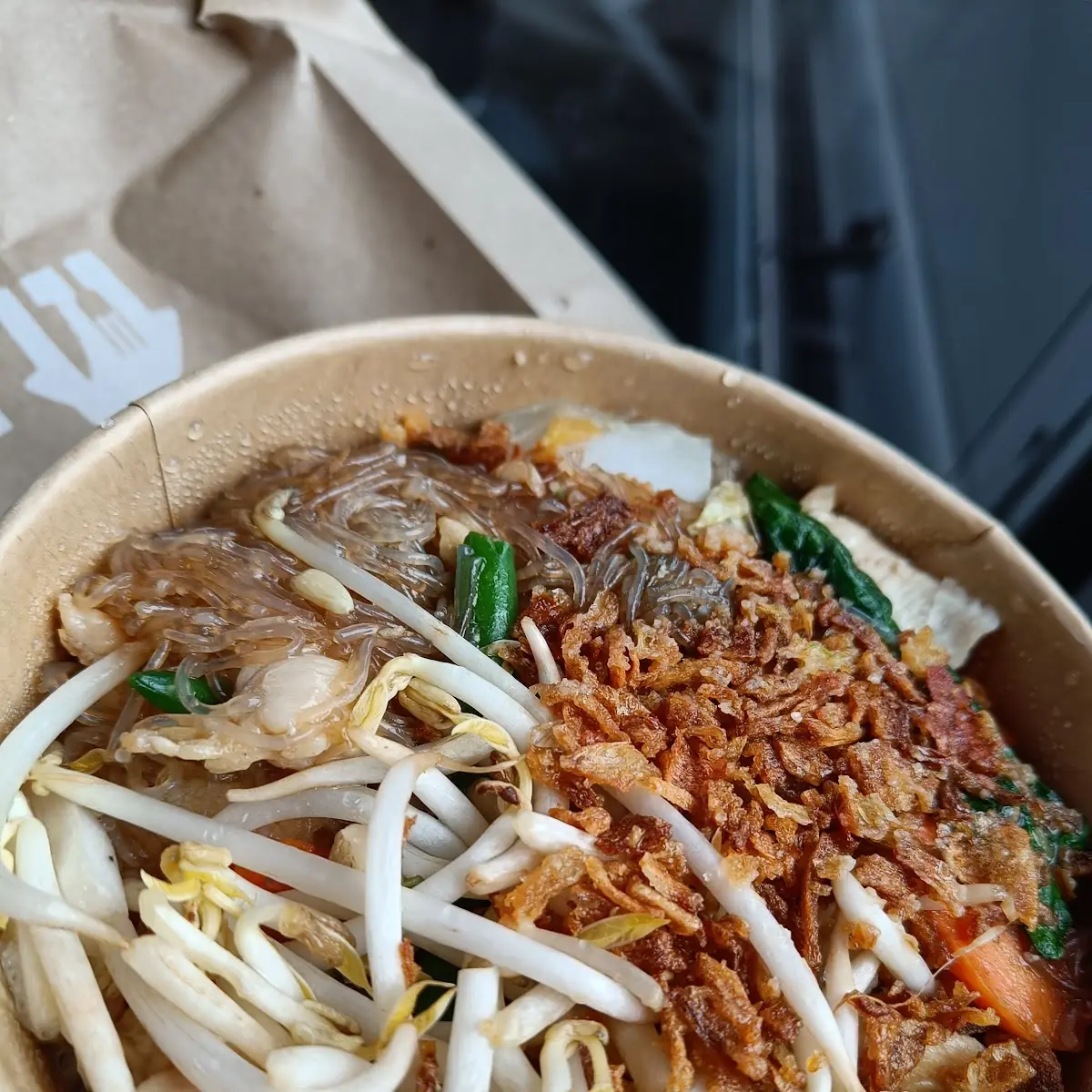 Pad Wunsen Mit Hühnchen