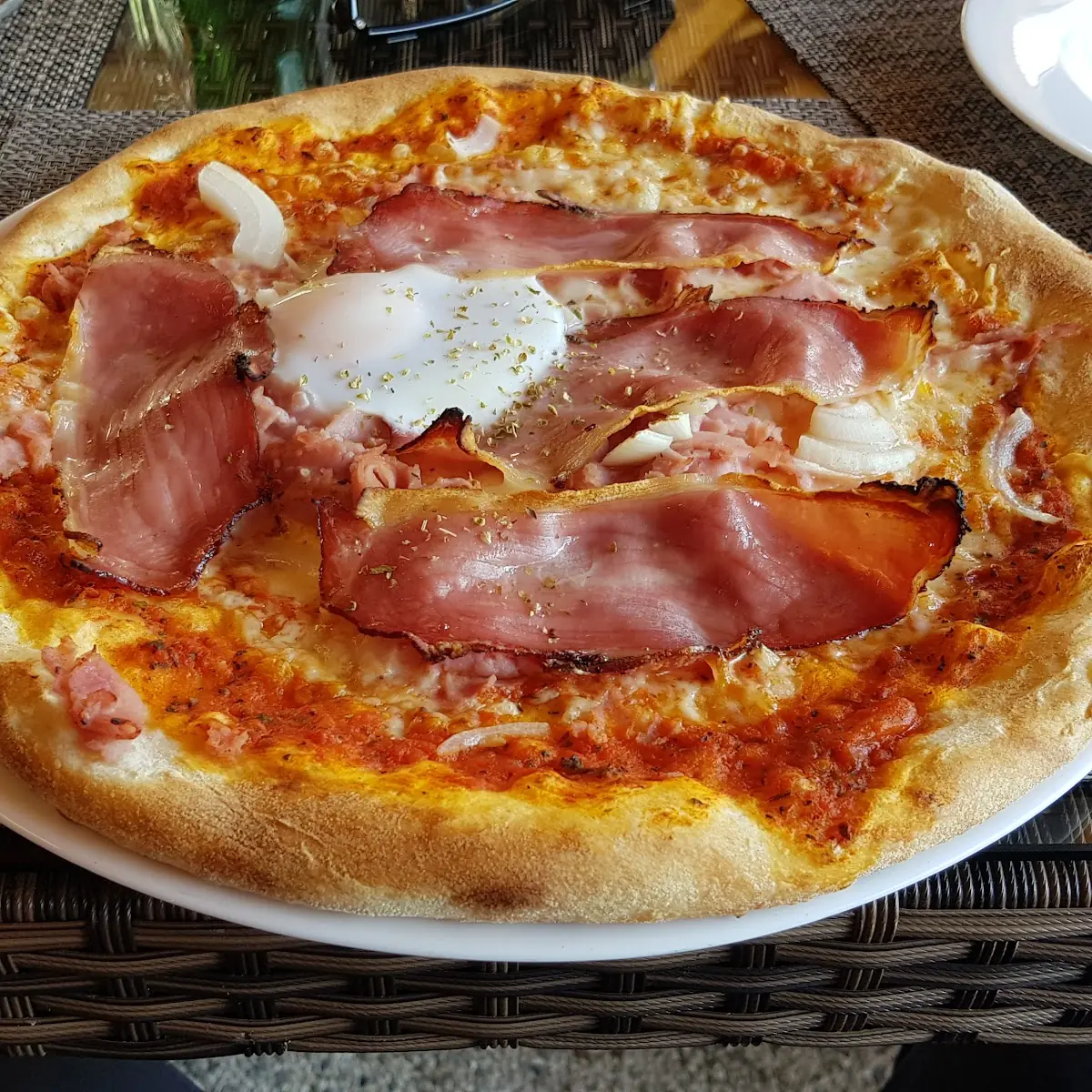 Korutanská Pizza