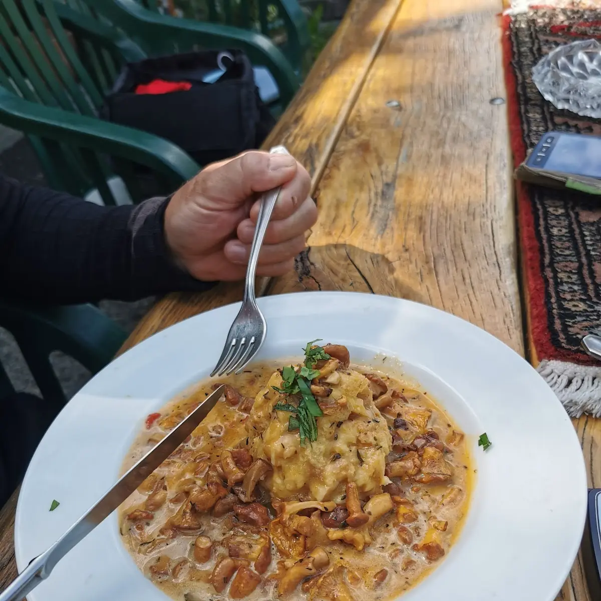 Handgemachte Semmelknödel Mit Rahmpfifferlingen