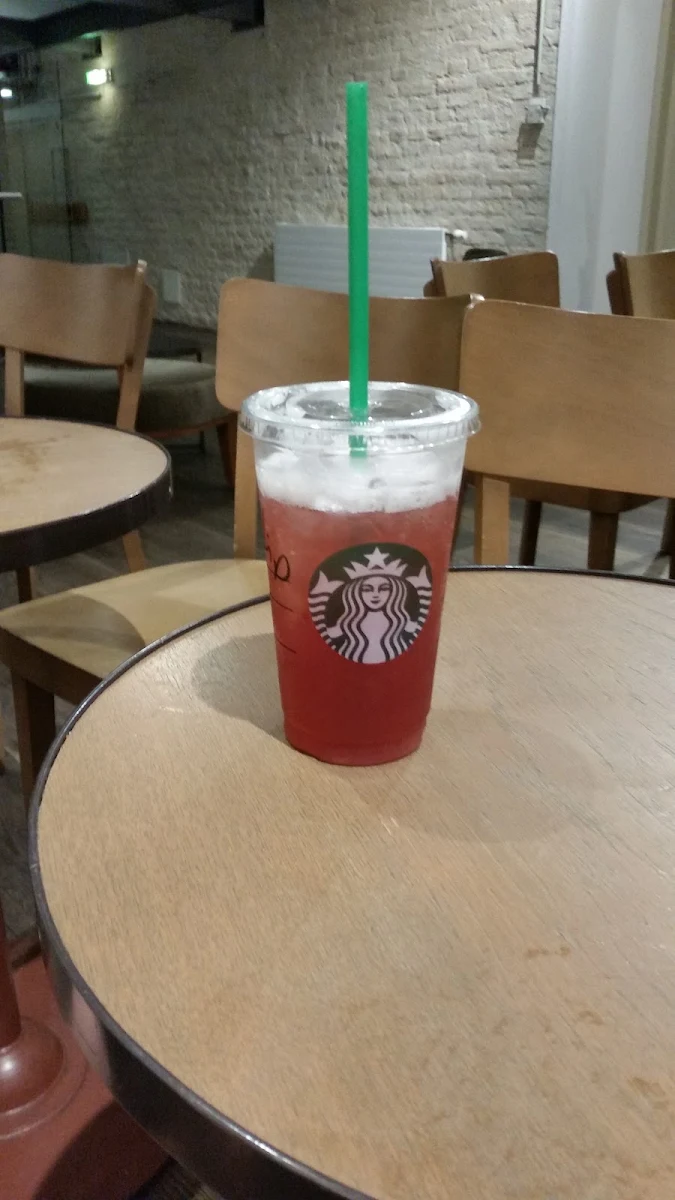 Raspberry Pomegranate Refresher