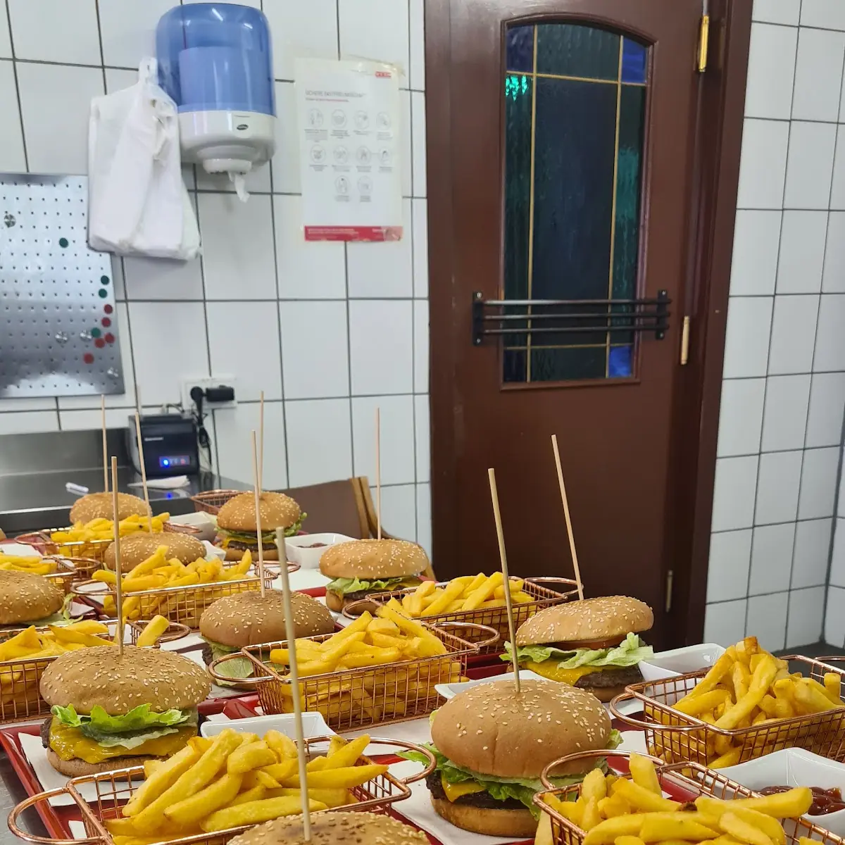 Burger Menü Lavita