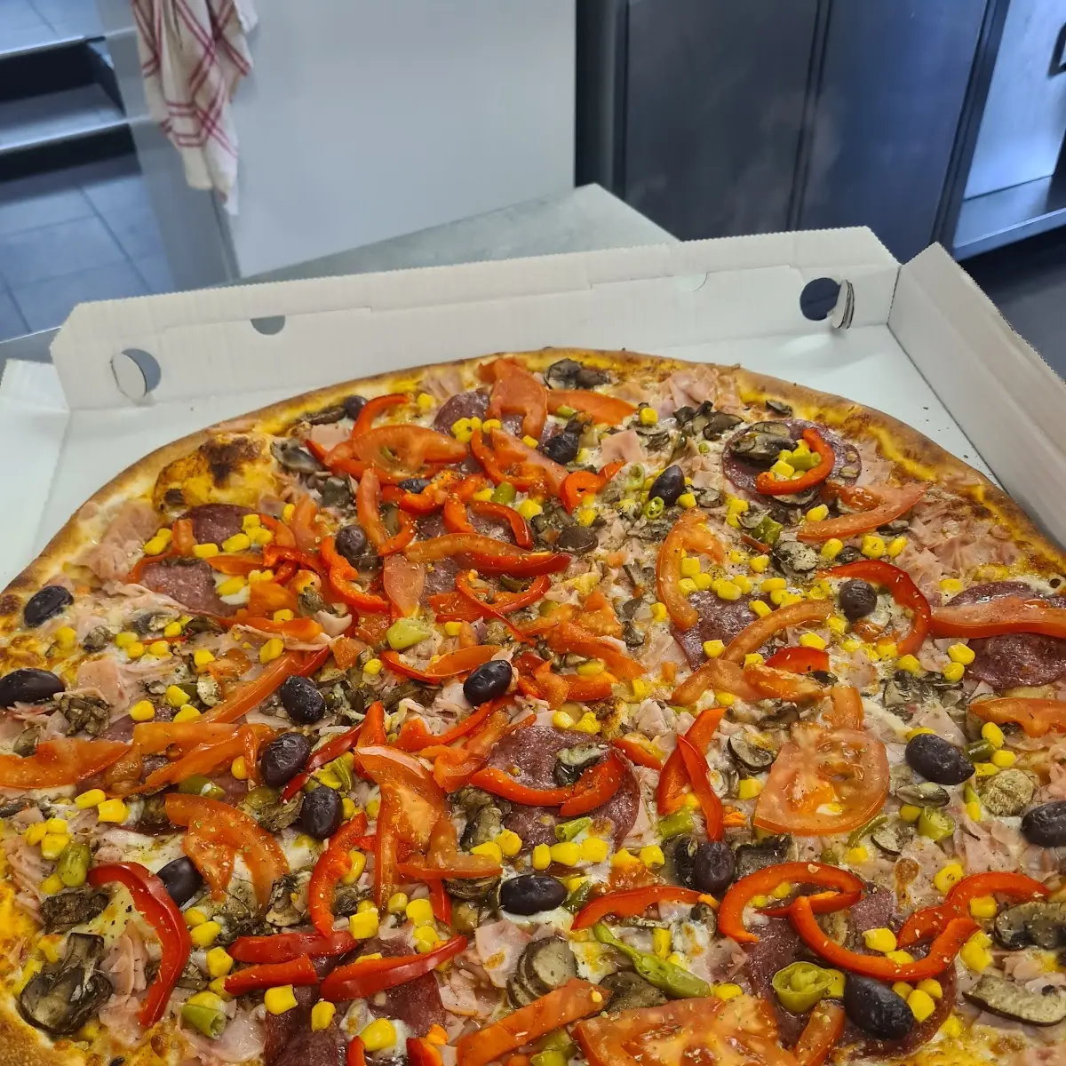 Familien Pizza