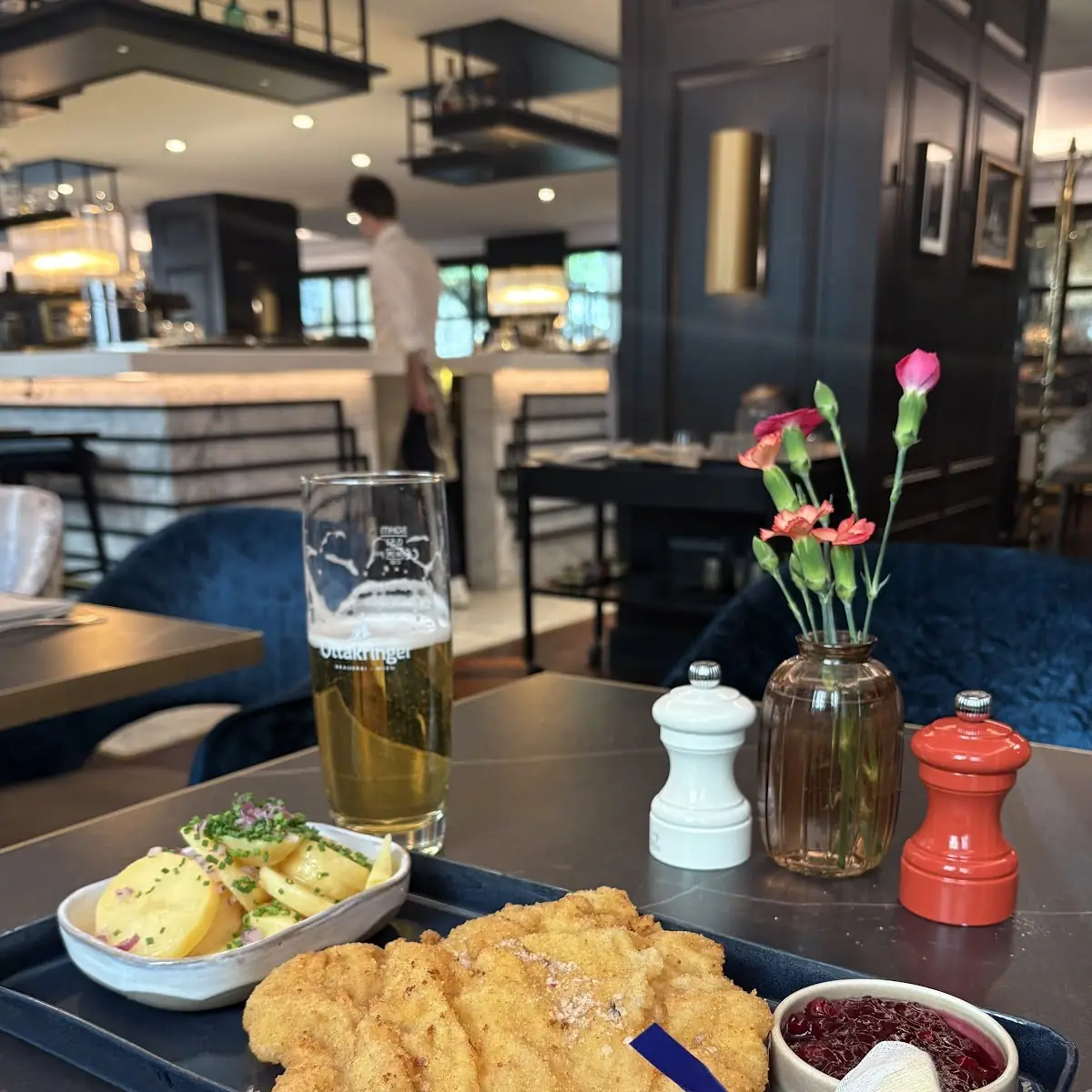 Original Viennese Schnitzel Original Wiener Schnitzel