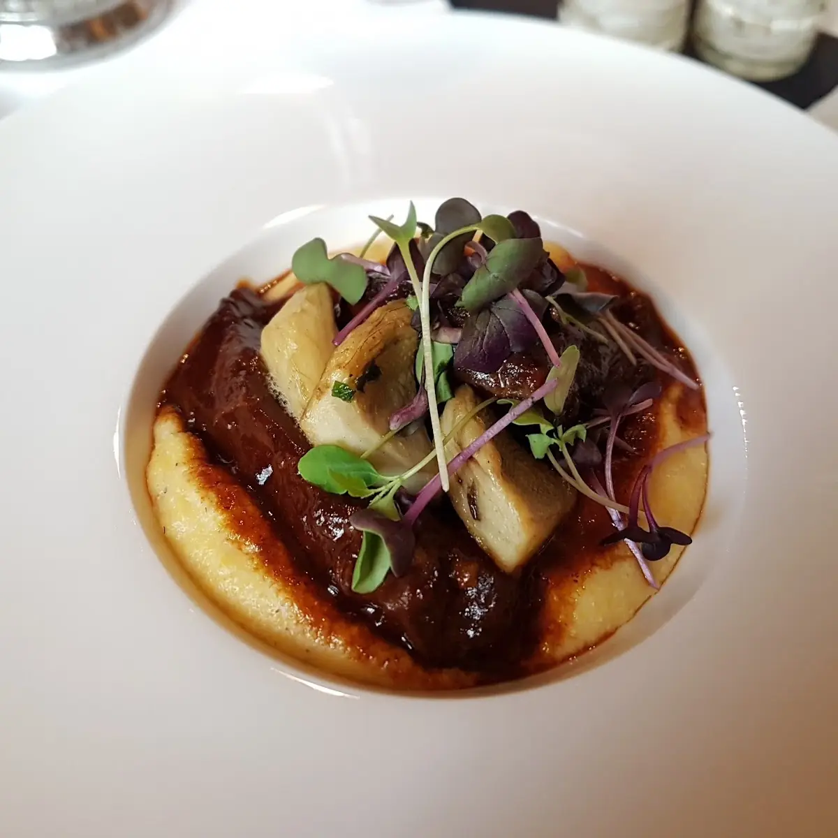 Veal JuS Black Aioli BBQ Sauce Truffle Mayonnaise Jalapeño Mango Kalbs JuS Trüffel Mayonnaise