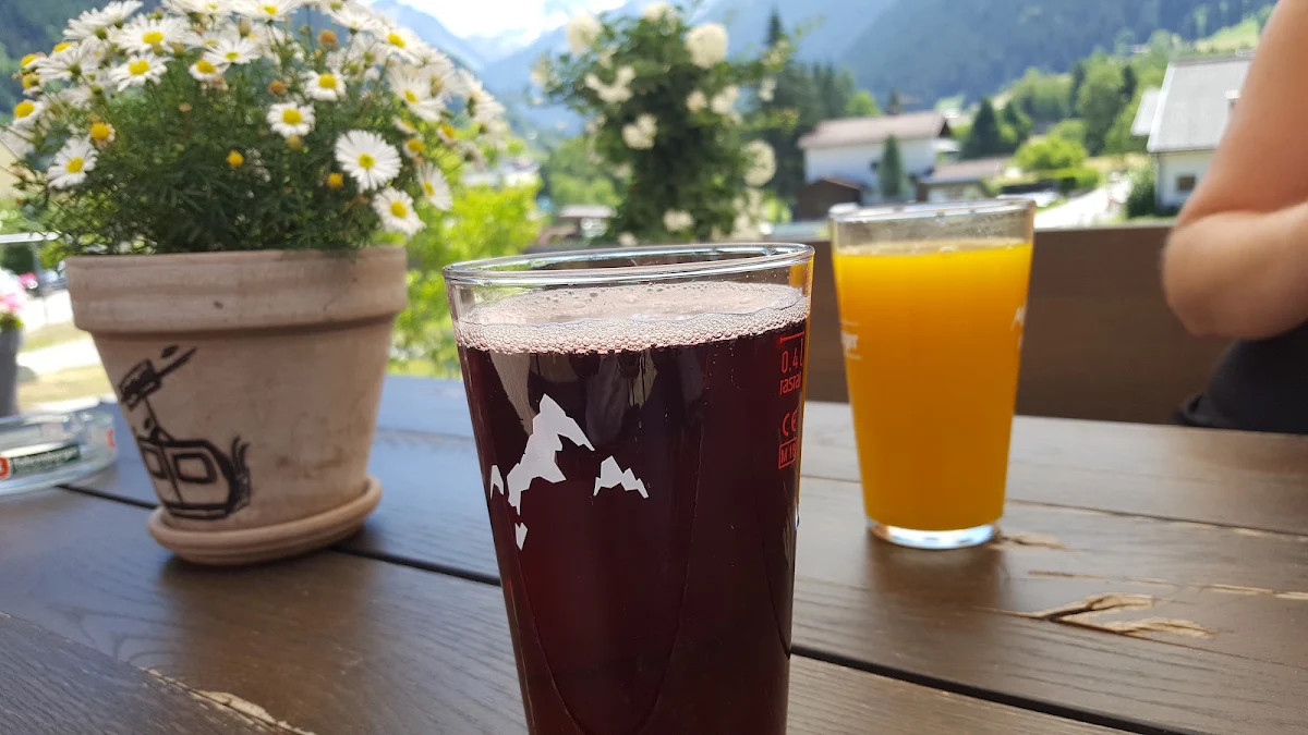 Johannisbeerschorle