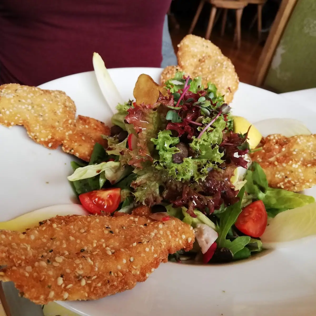 Steirischer Backhendelsalat
