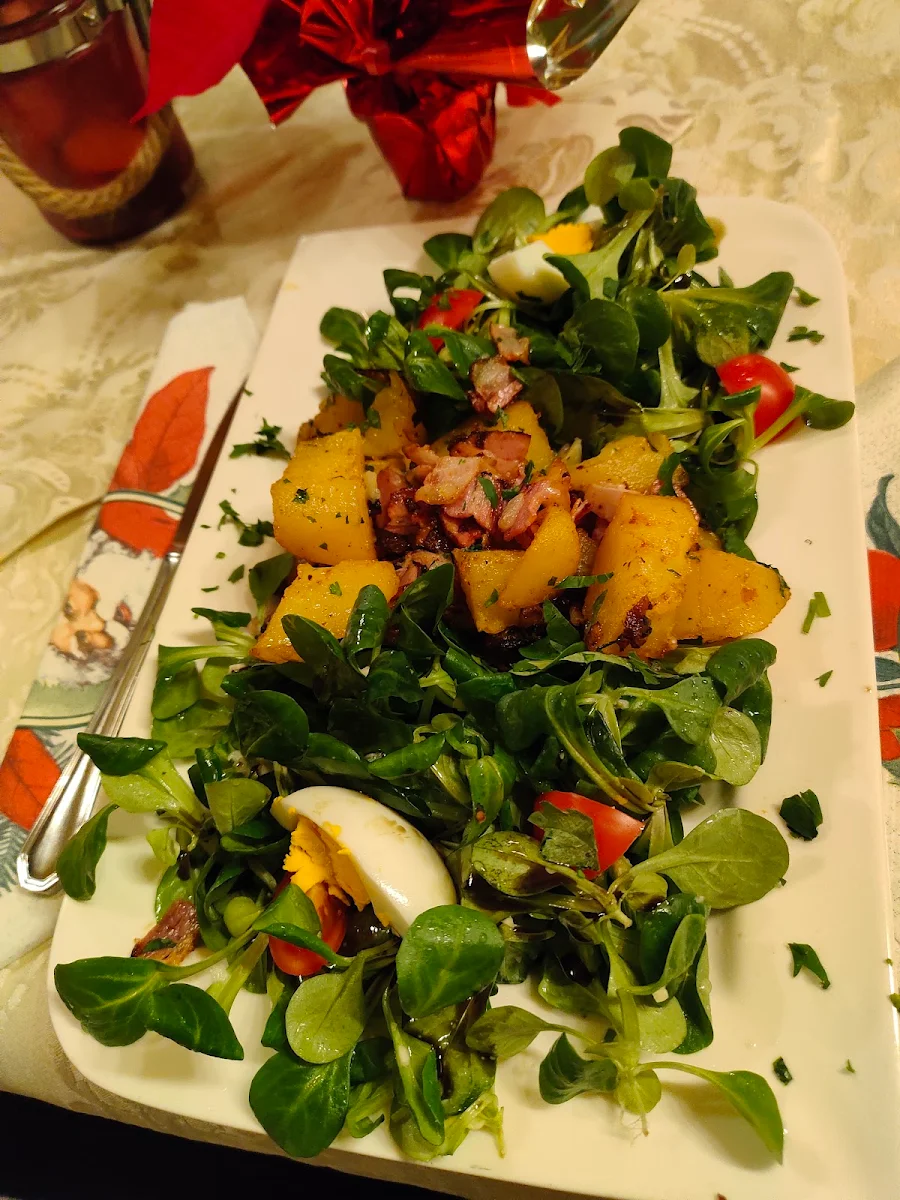 Vogerlsalat Mit Kartoffeln Und Speck
