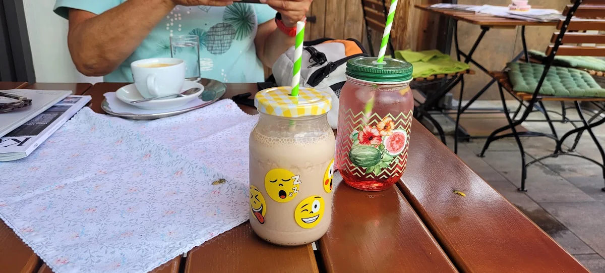 Eisschokolade Und Skiwasser