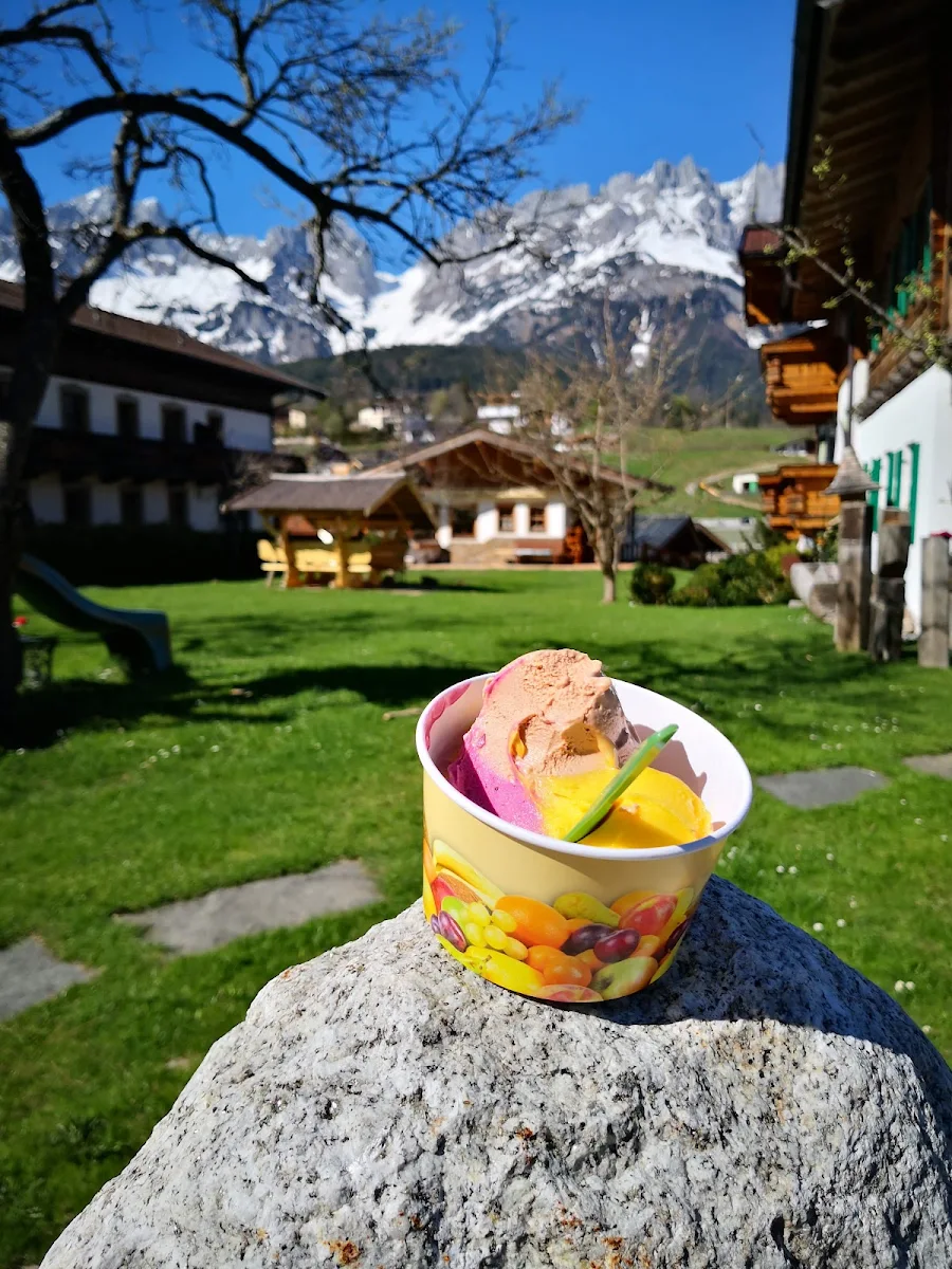 Selbstgemachtes Eis Aus Der Eismanufaktur In Going Leckaaaa Immer Für Eine Überraschung Gut