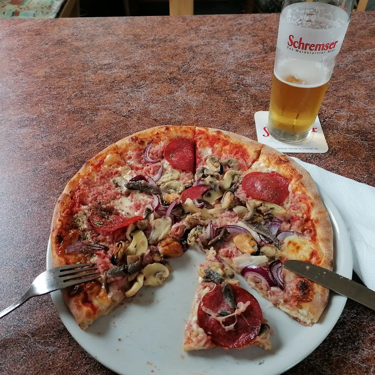 Gemischte Pizza