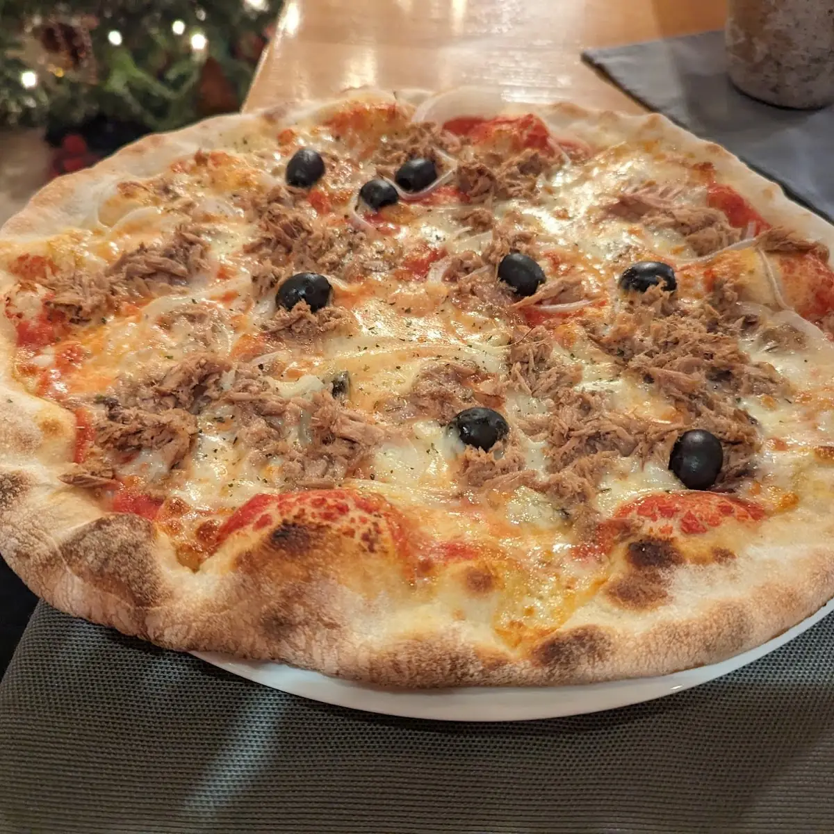 Pizza Tonno E Cipolla