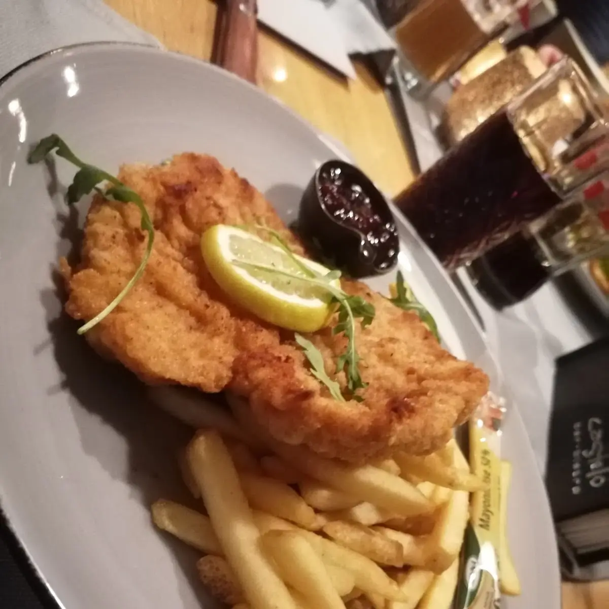 Schnitzel Mit Pommes