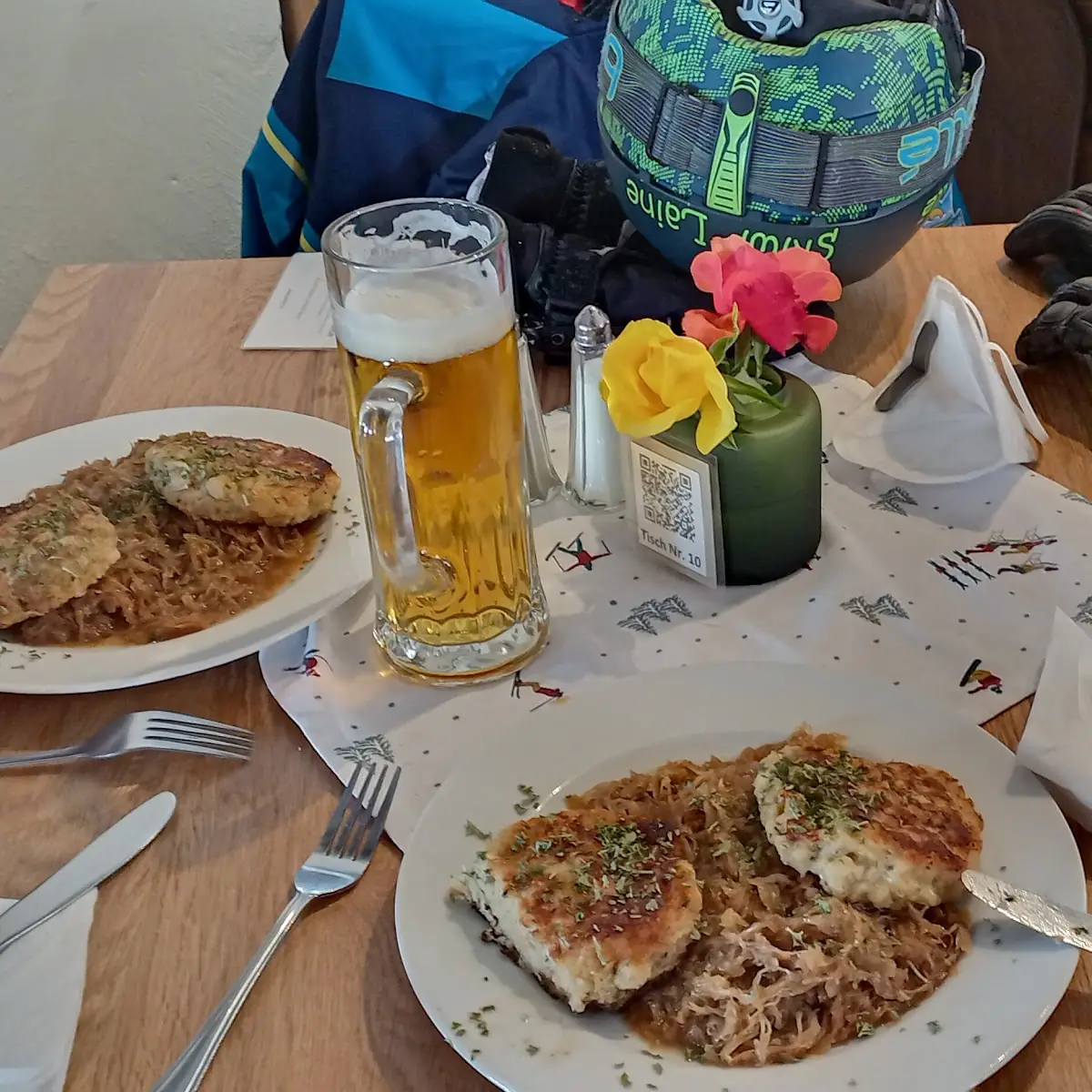 Kaspreßknödel Mit Sauerkraut