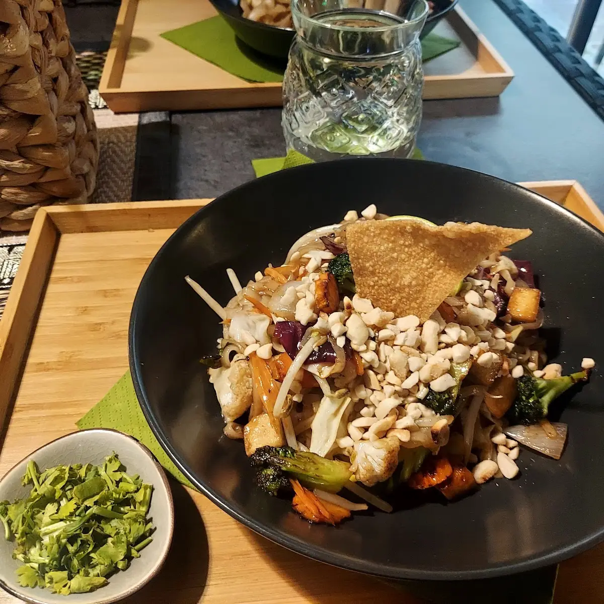 Dünne Reisnudeln Mit Gemüse Und Tofu Ohne Ei