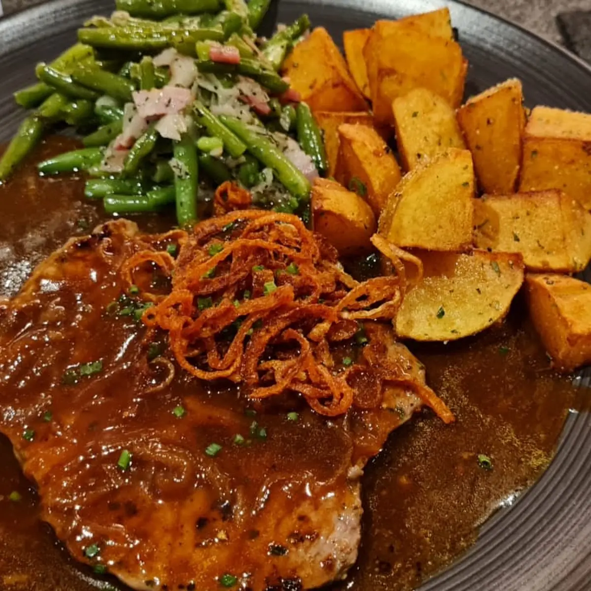 Zwiebelrostbraten