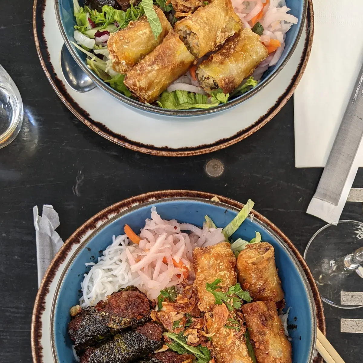 Bun Bo Cha Gio Vegetarisch