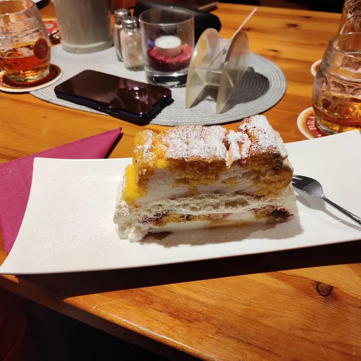 Hausgemachte Kardinalschnitte