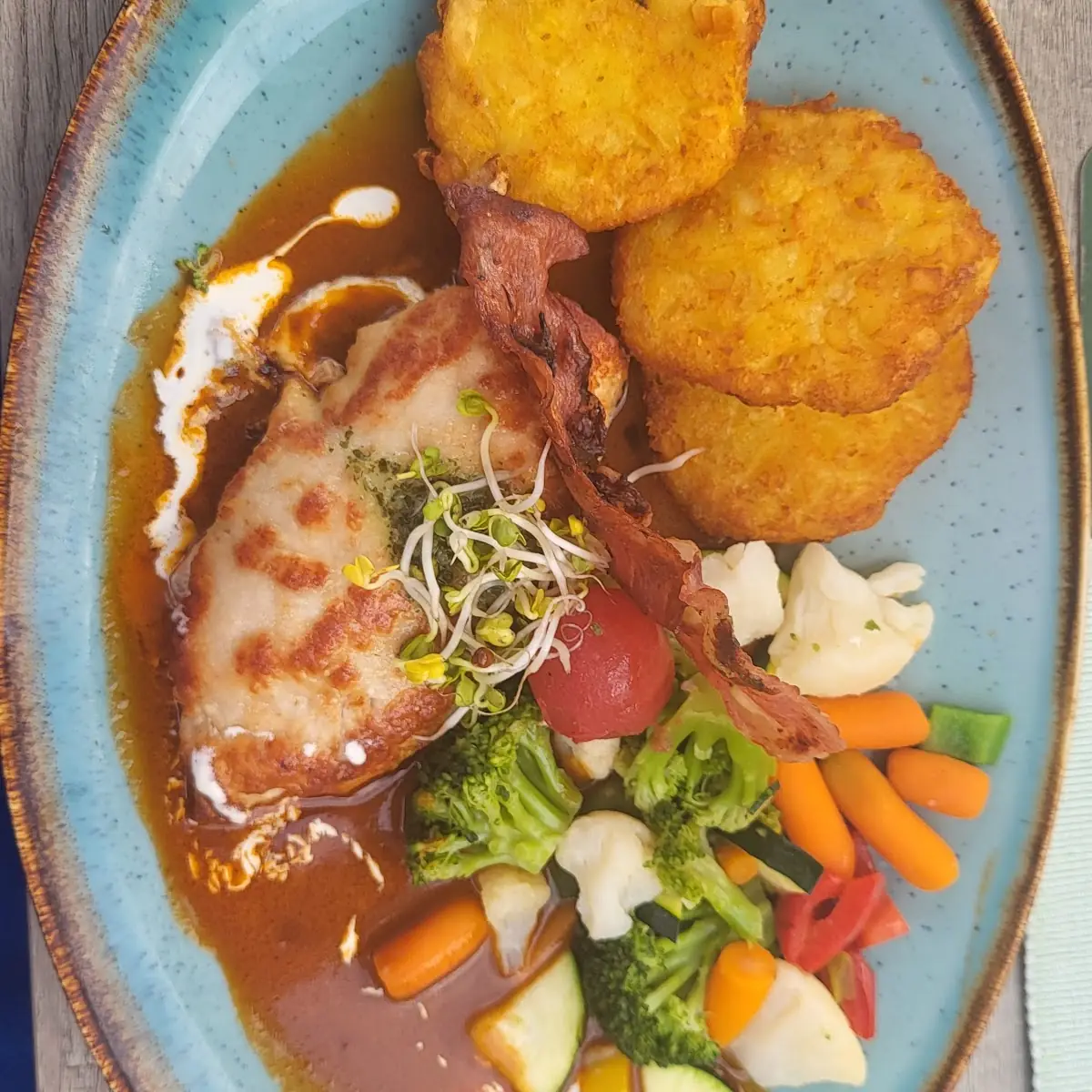 Cordon Bleu Med Rösti Og Grøntsager