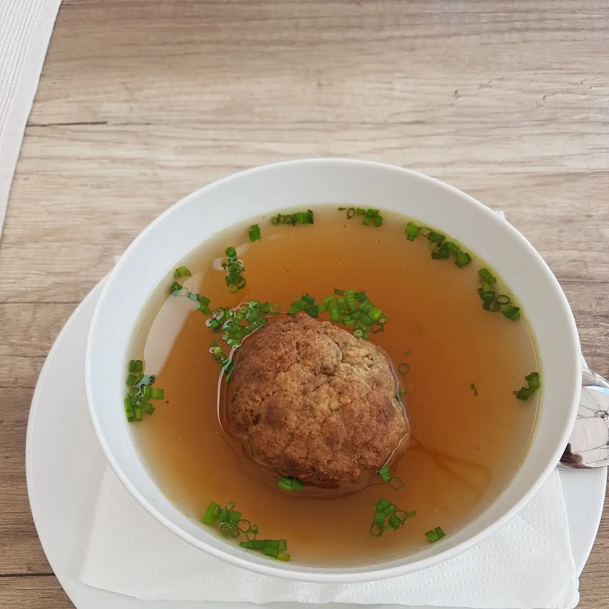 Leberknödelsuppe