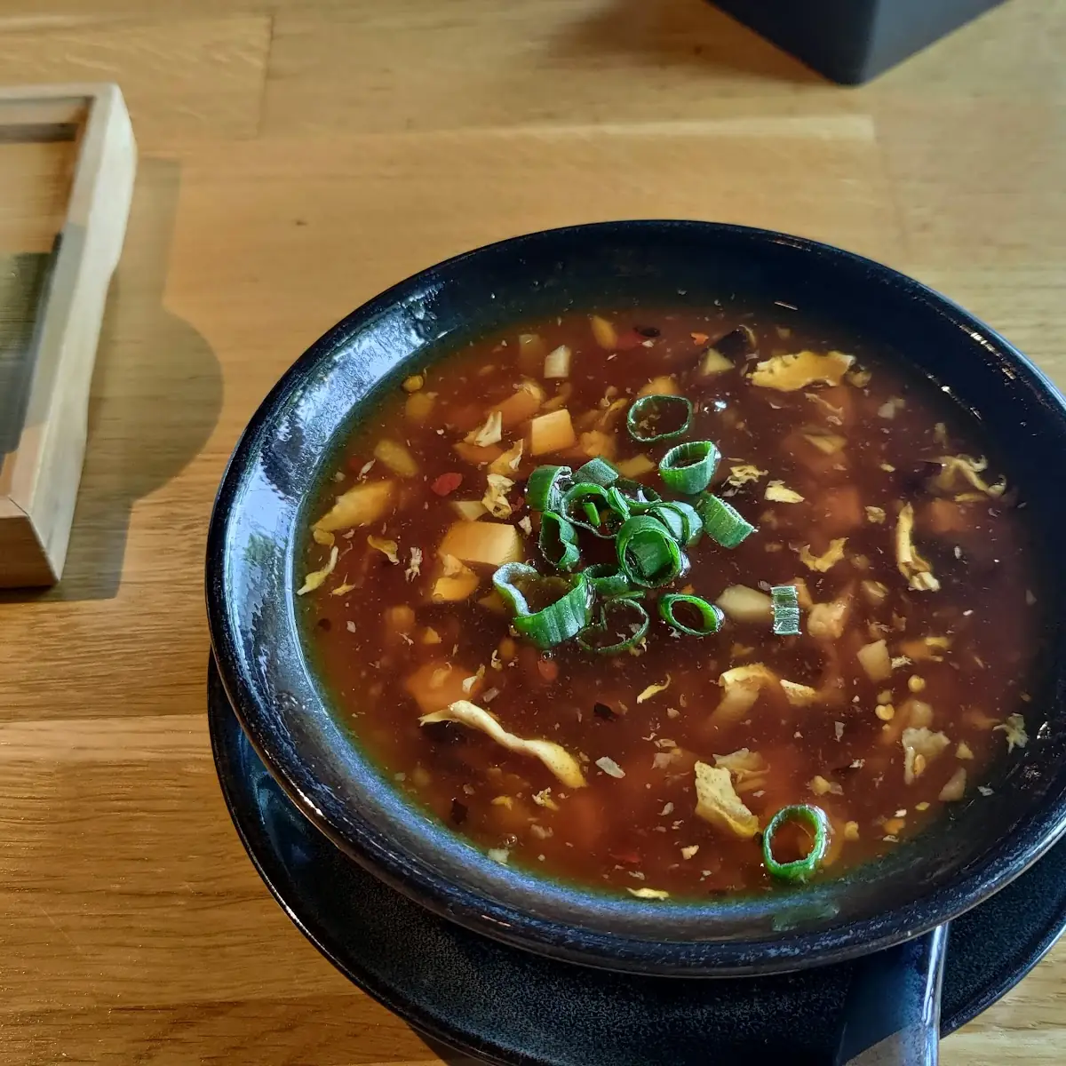 Pikant-säuerliche Suppe