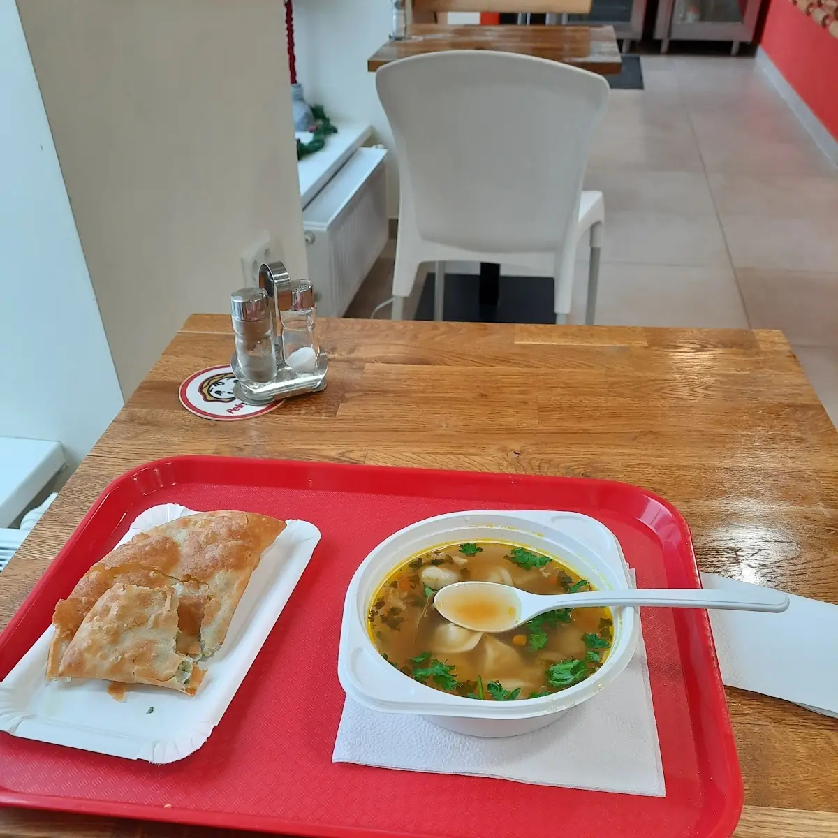 Пельмени С Бульоном И Чебурек