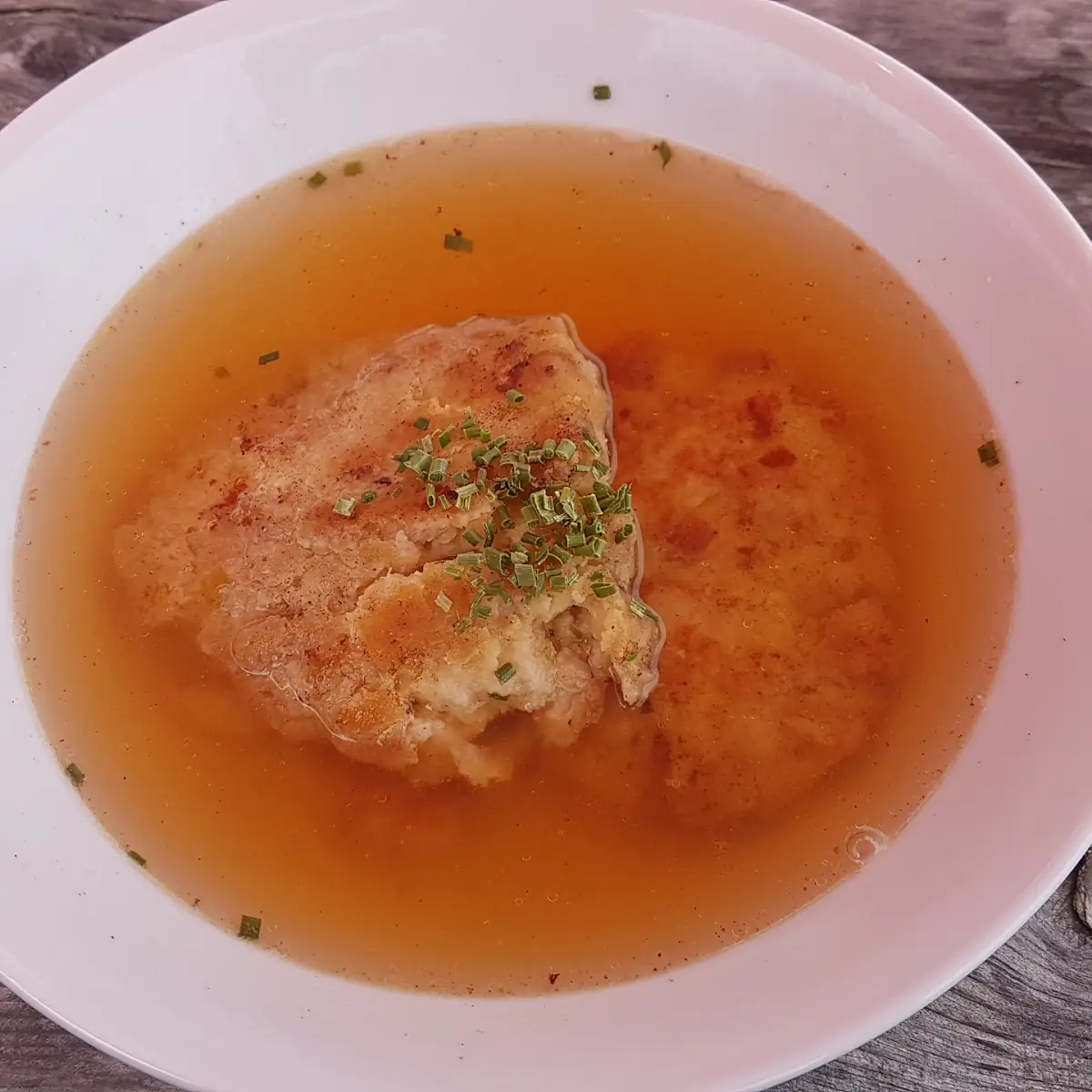 Kaspressknödelsuppe