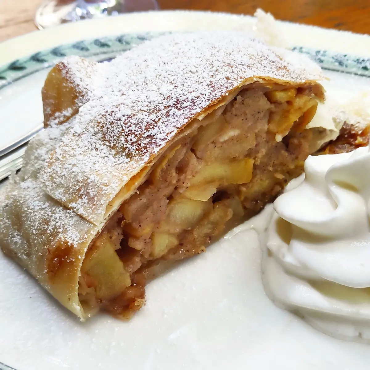 Apfelstrudel