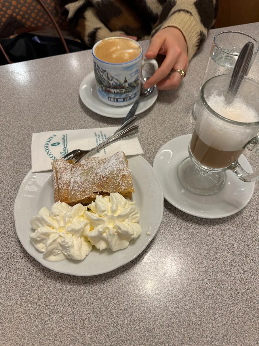 Apfelstrudel