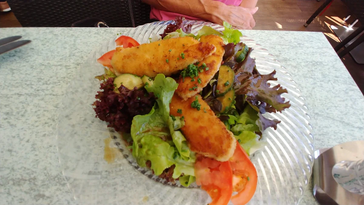 Brathendl Salat