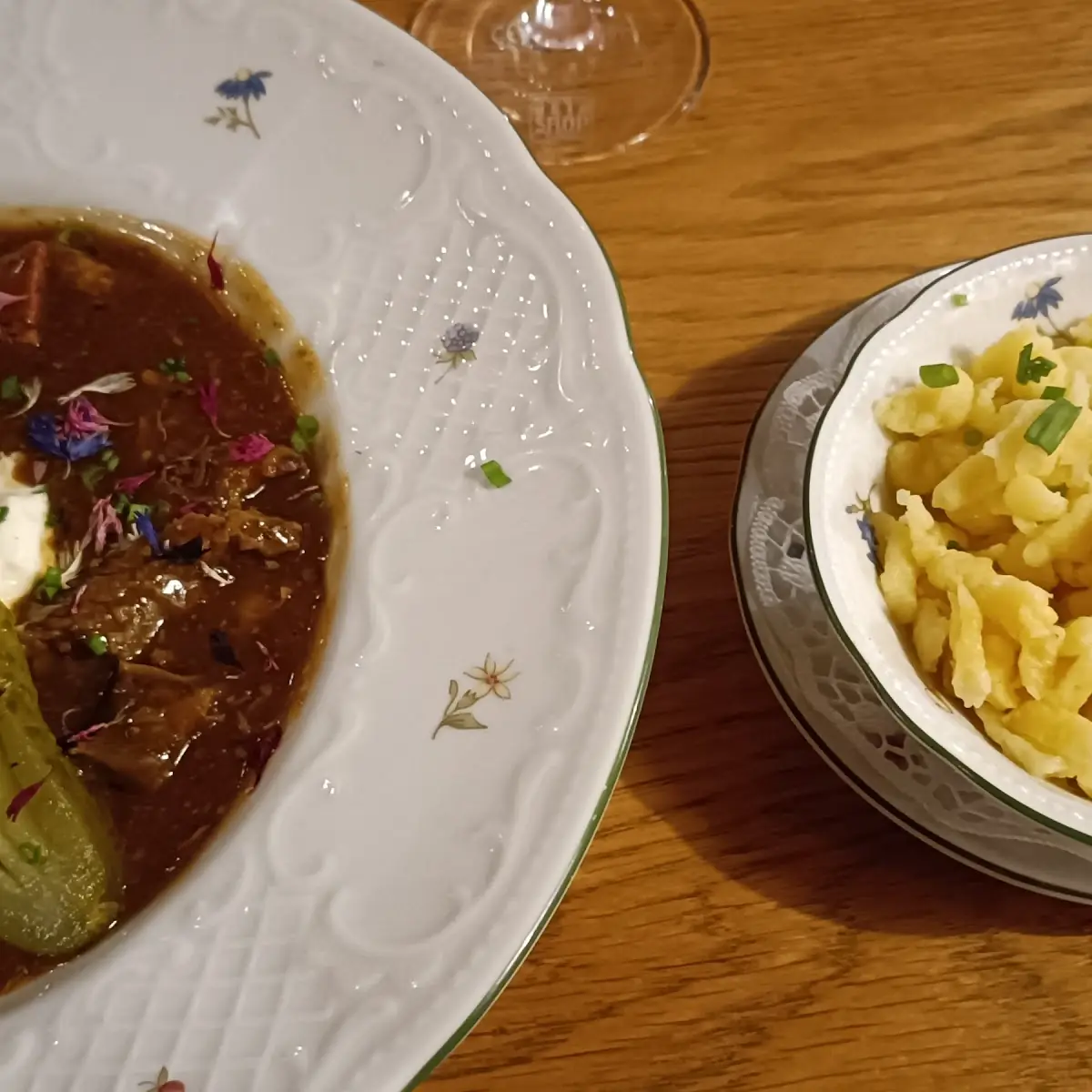 Rindergulasch Mit Spätzle