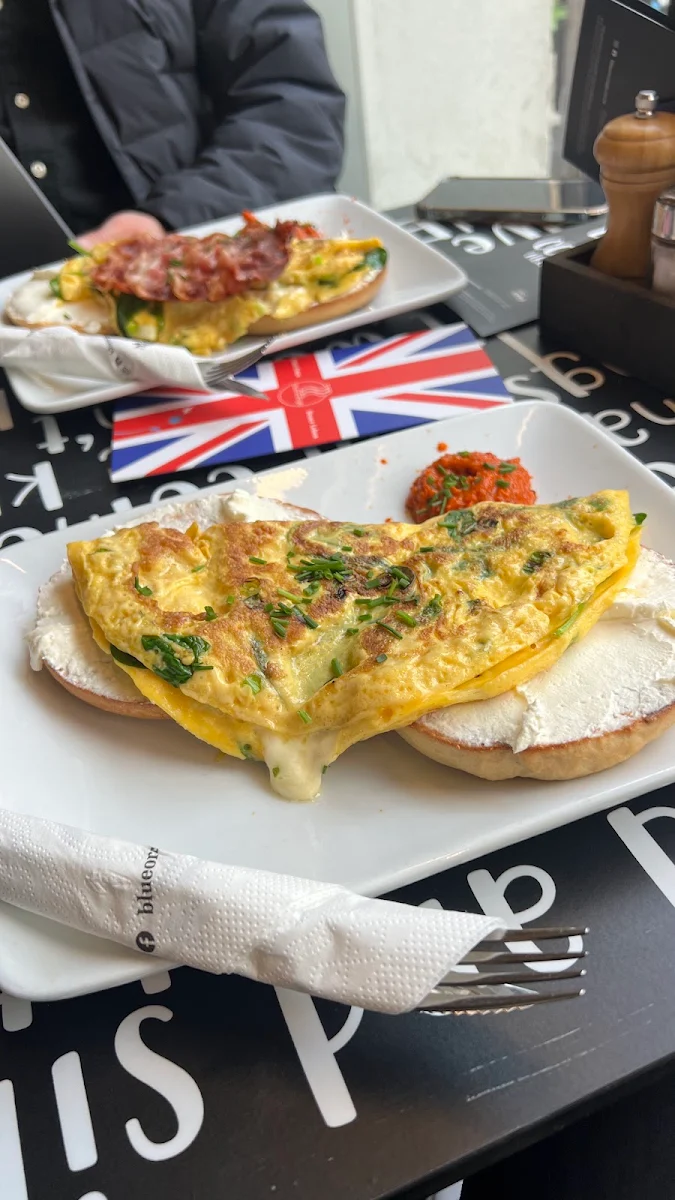 Bagel Omelette
