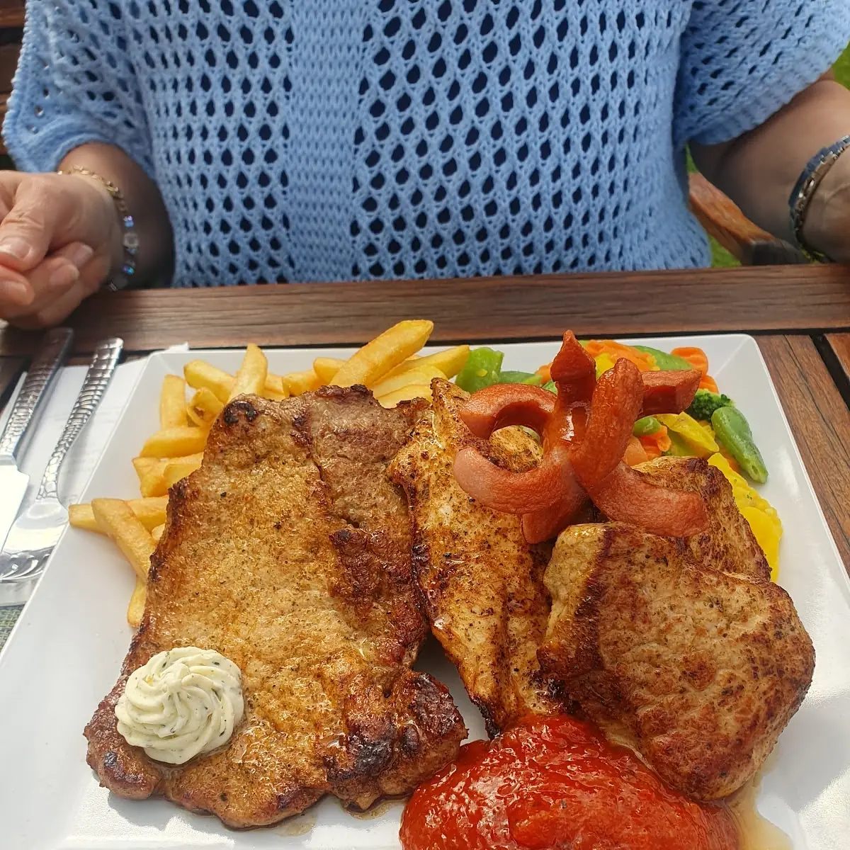 Gillteiier Mit Pommes