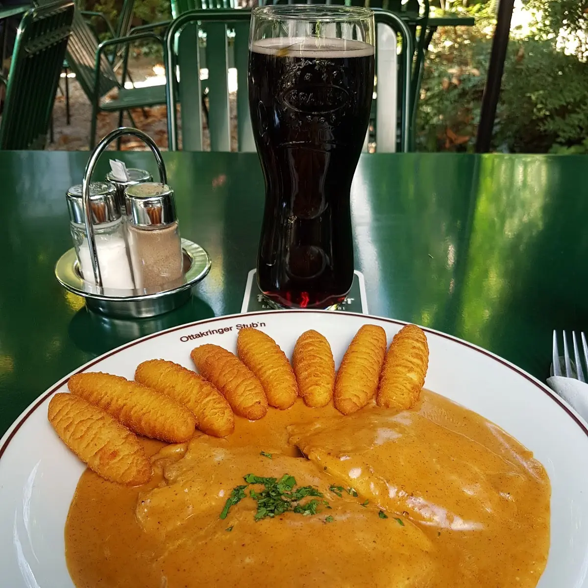Hühnerbrust Mit Chilli Soße Und Kroketten