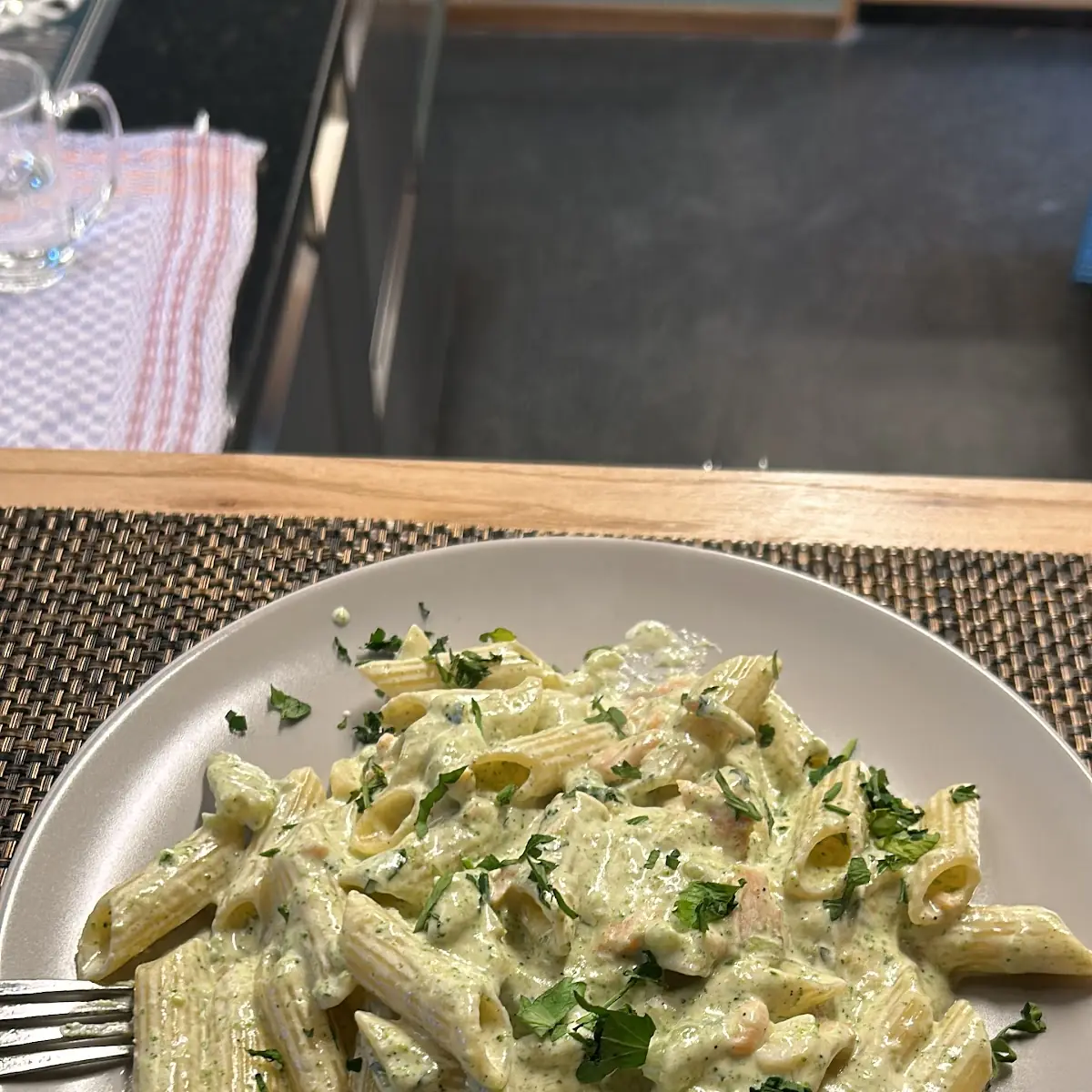 Lachsnudeln